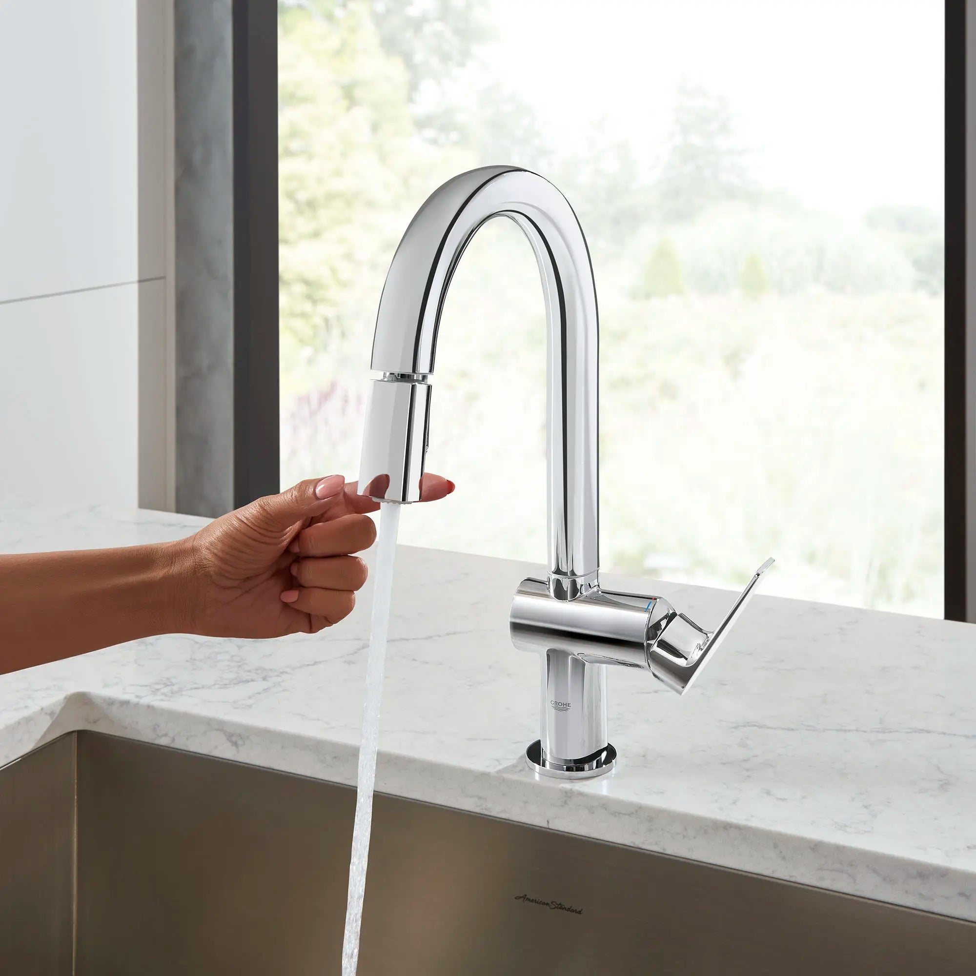 Single-Handle Pull Down Dual Spray Bar Faucet 1.75 GPM (6.6 L/min) // GROHE STARLIGHT CHROME // 100045_L-30378000_1_CDNwebp.webp