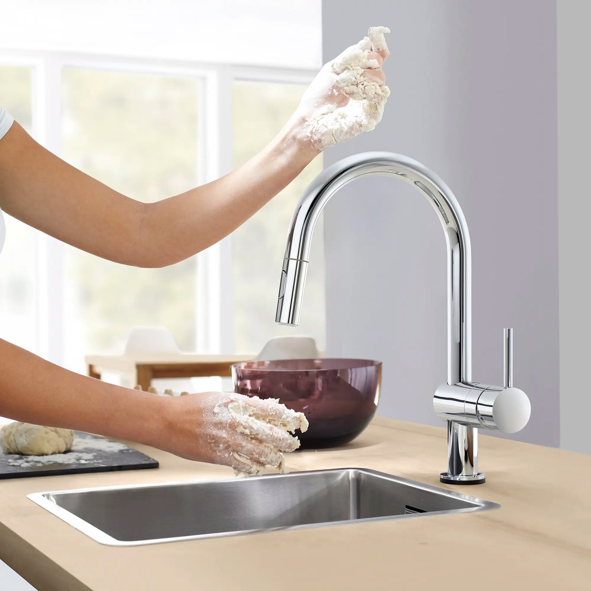 Single-Handle Pull Down Kitchen Faucet Dual Spray 1.75 GPM (6.6 L/min) with Touch Technology // GROHE STARLIGHT CHROME // 100267_L-31359002_4_CDNwebp.webp