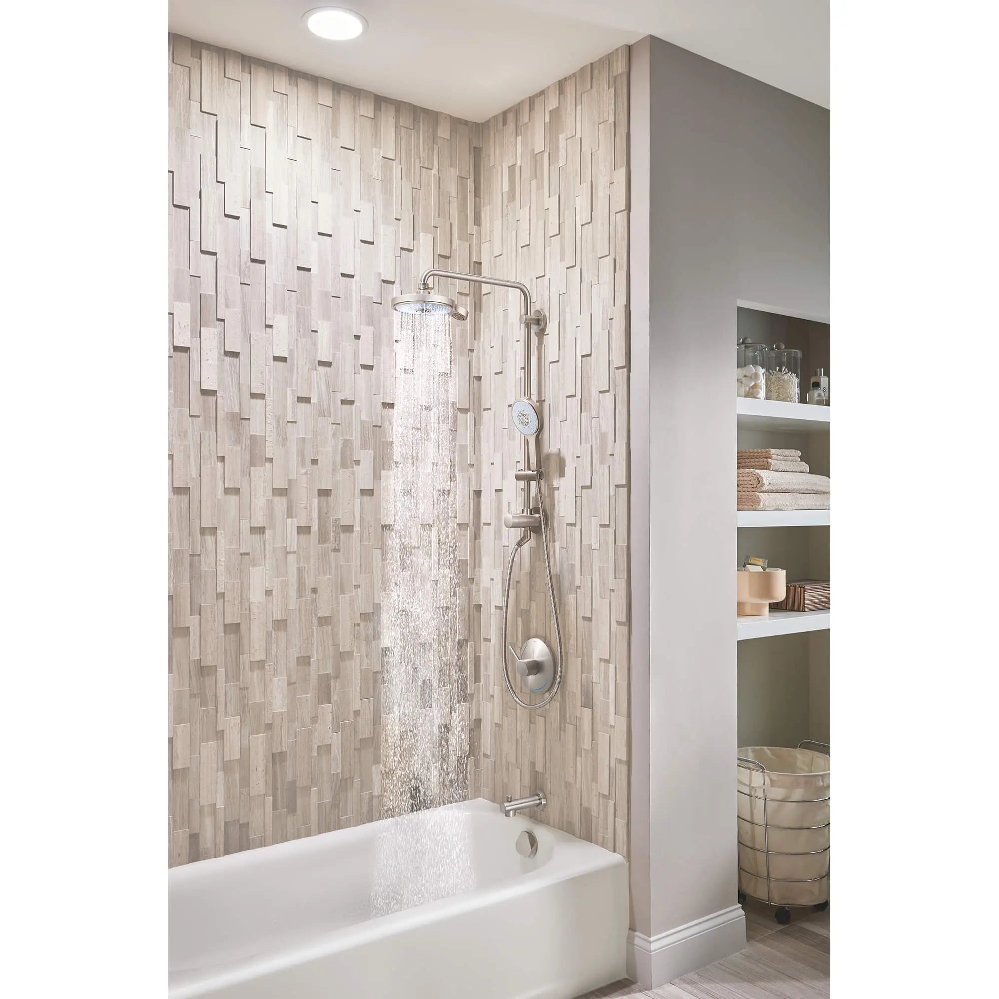 25" Shower System // BRUSHED NICKEL INFINITYFINISH // 1014_26487en0-shower-system-enviro-2_0_CDNwebp.webp