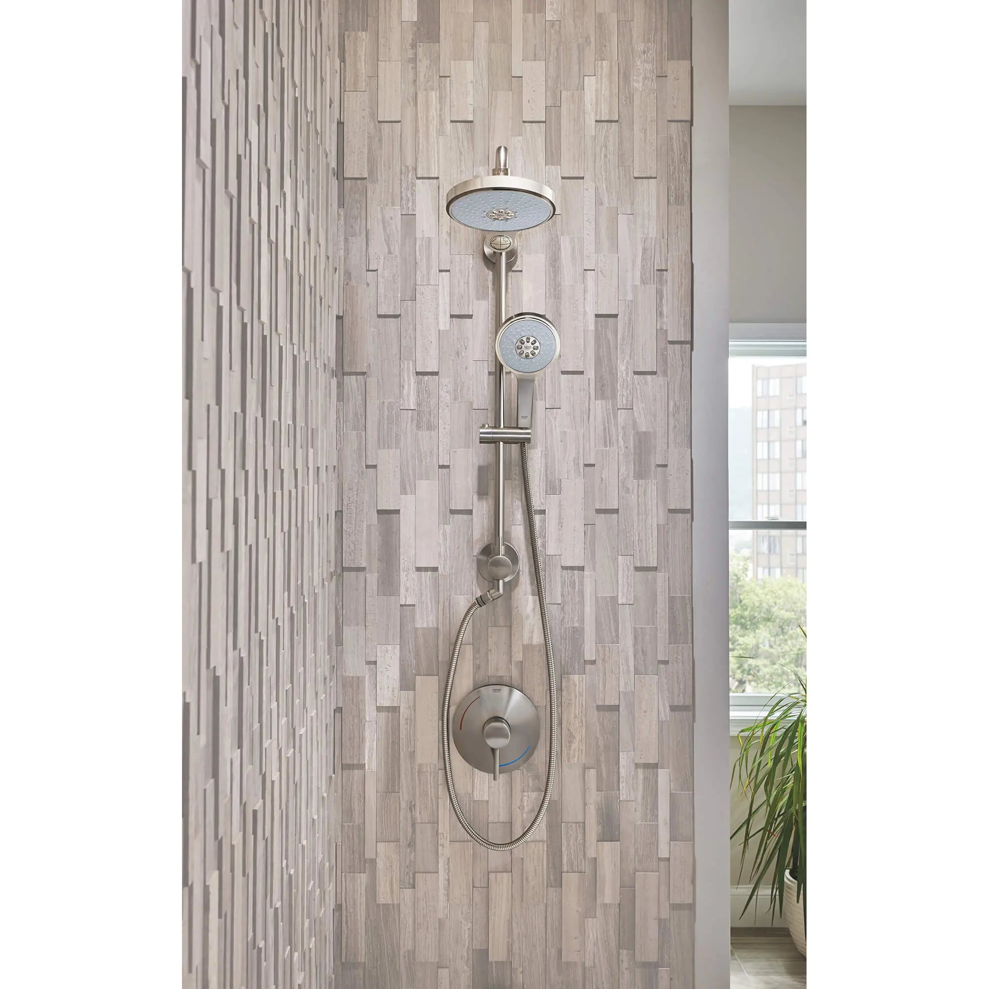 25" Shower System // BRUSHED NICKEL INFINITYFINISH // 1016_26487en0-shower-system-enviro-4_0_CDNwebp.webp