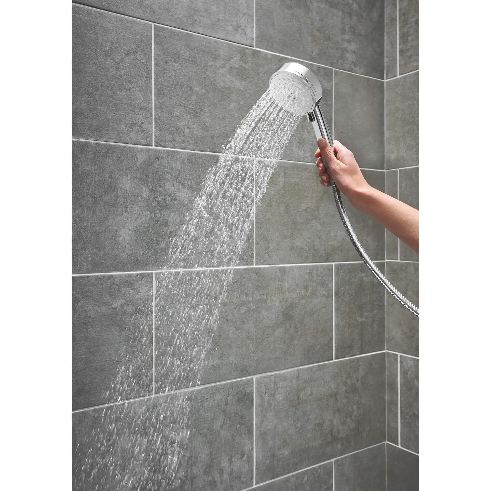 Hand Shower - 4 Sprays, 1.75 gpm // GROHE STARLIGHT CHROME // 1061_26519000-hand-shower-4-sprays-enviro-1_0_CDNwebp.webp