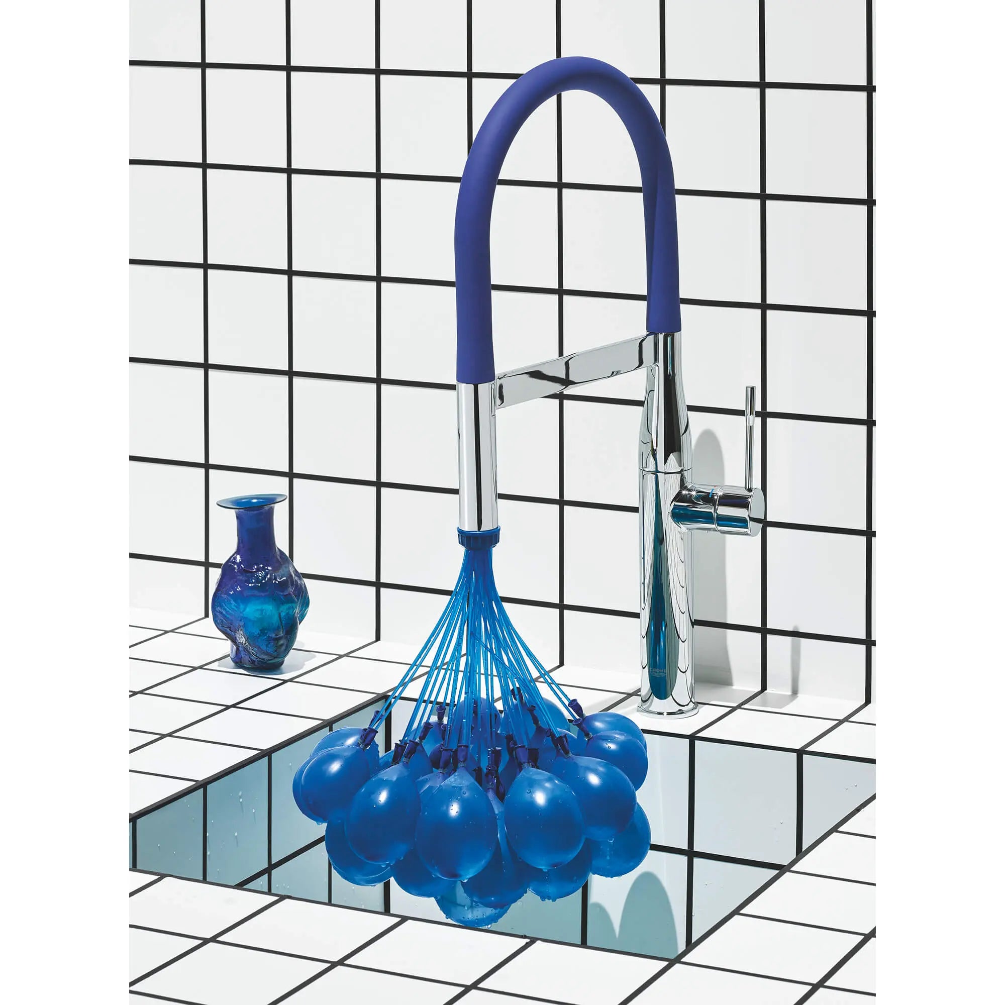 Kitchen Hose Spout // BLUE // 1525_30321ty0-grohflexx-kitchen-hose-spout-enviro-2_0_CDNwebp.webp
