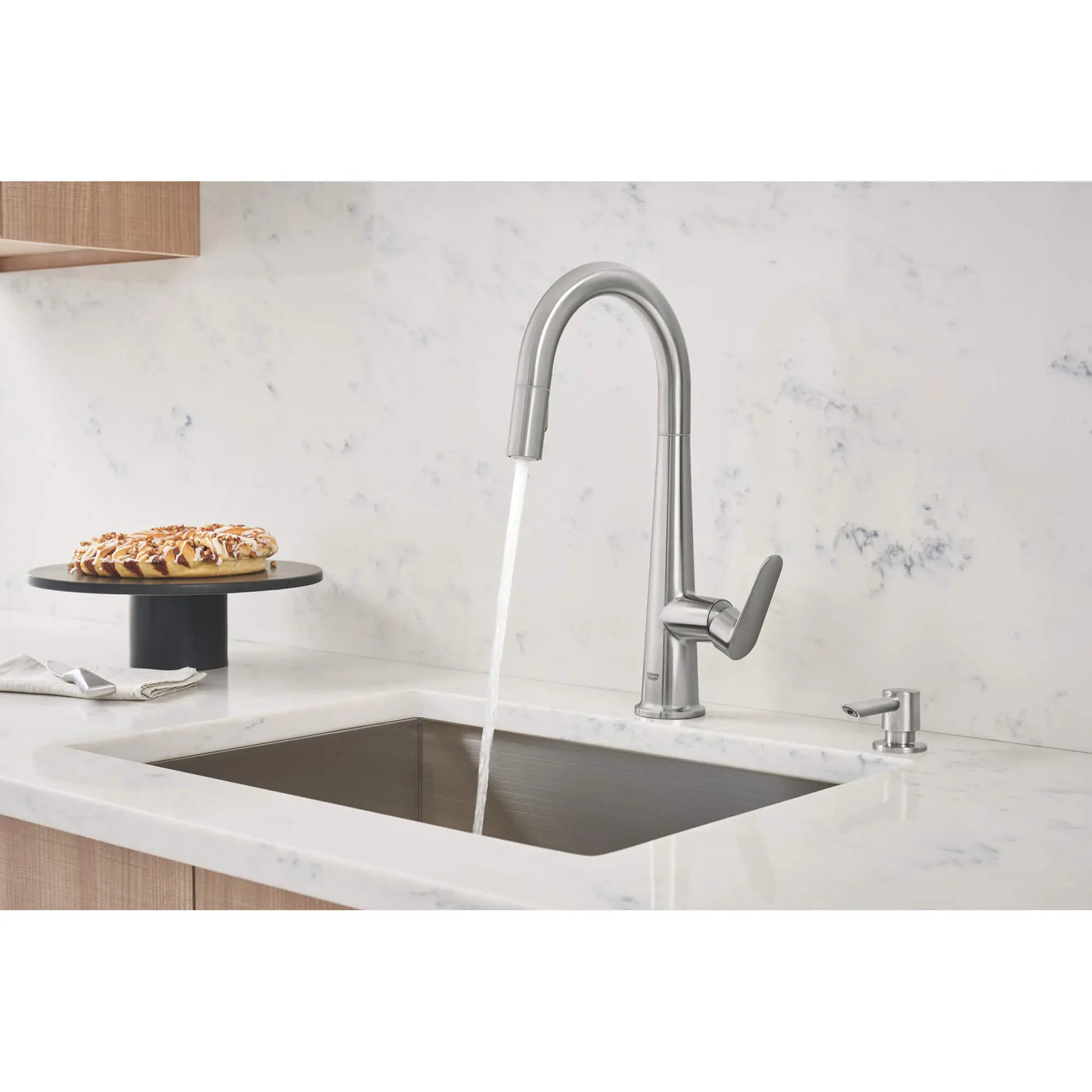 Veletto Single-handle Pull-down Kitchen Faucet // SUPERSTEEL INFINITYFINISH // 1560_30366dc0-single-handle-pull-down-kitchen-faucet-enviro-3_0_CDNwebp.webp
