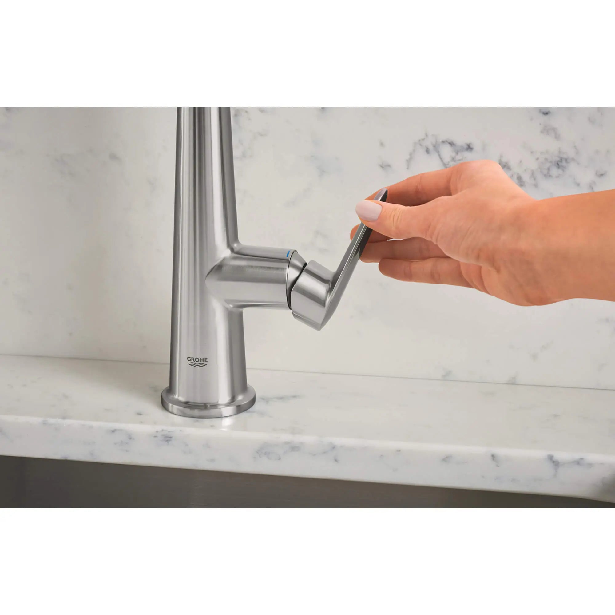 Veletto Single-handle Pull-down Kitchen Faucet // SUPERSTEEL INFINITYFINISH // 1563_30366dc0-single-handle-pull-down-kitchen-faucet-enviro-7_0_CDNwebp.webp