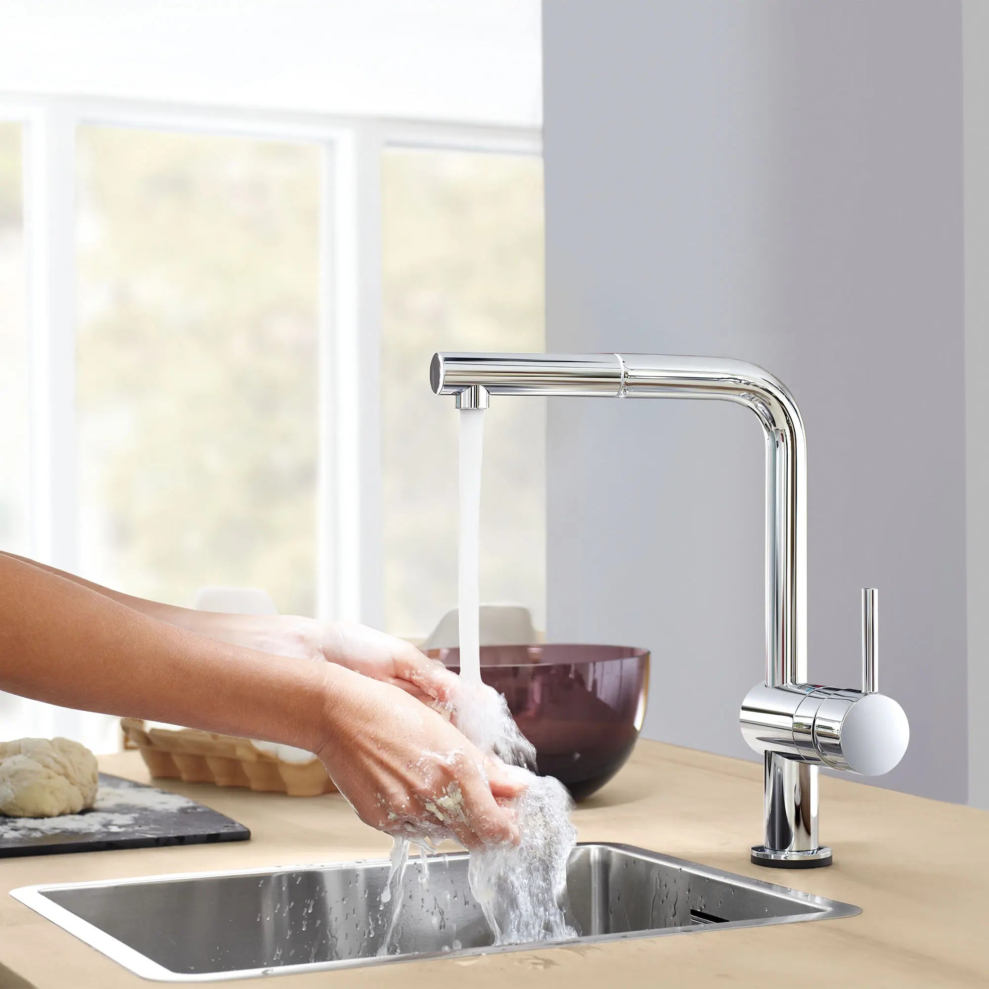 Minta Single-Handle Pull-Out Kitchen Faucet Dual Spray 1.75 GPM (6.6 L/min) // GROHE STARLIGHT CHROME // 163666_L-30300000_2_0_CDNwebp.webp