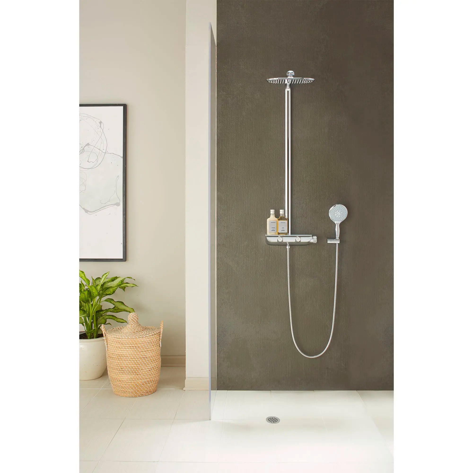 Thermostatic Shower System // GROHE STARLIGHT CHROME // 163736_SmartControl_FrontAngle_27837000_27673000_26379000_0_CDNwebp.webp