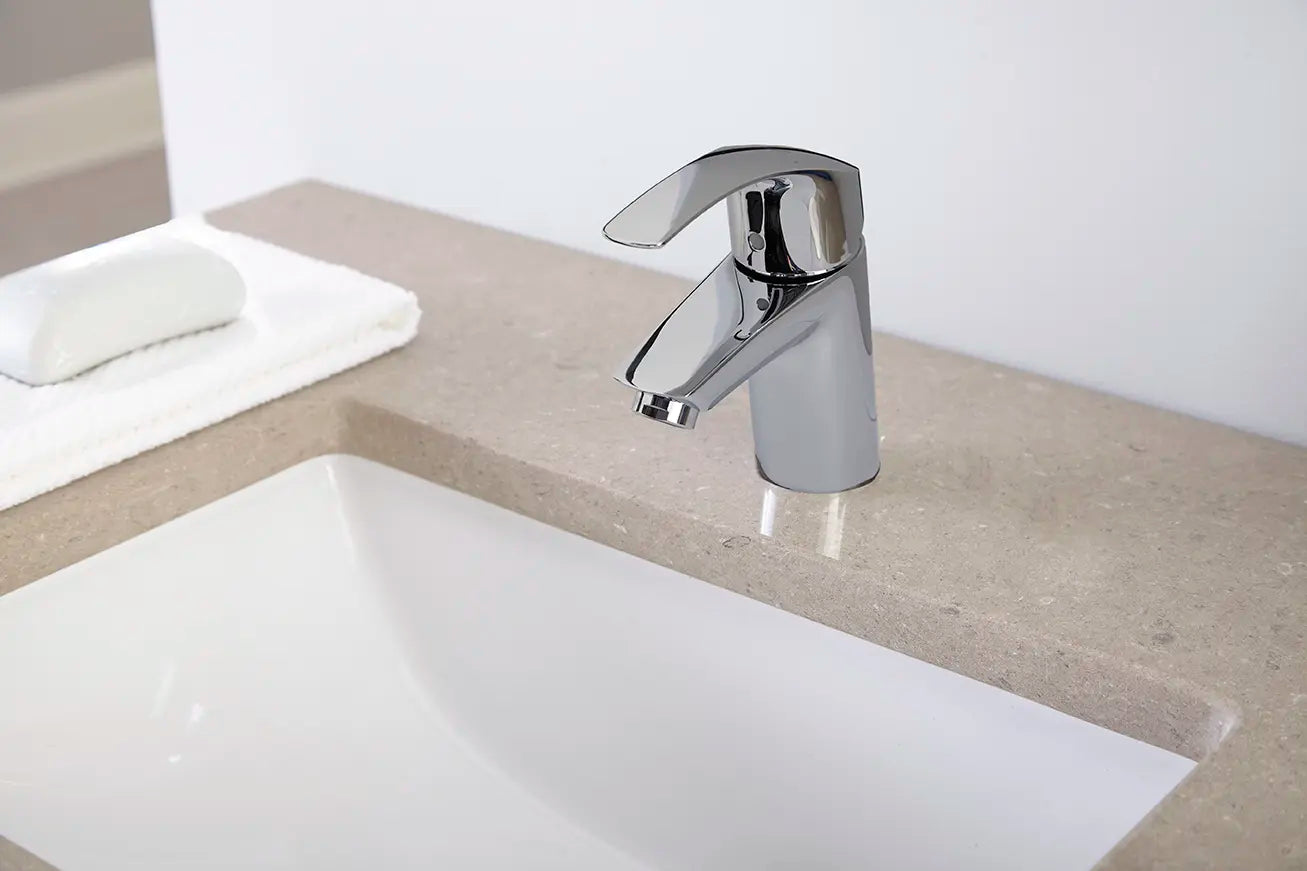 Single Hole Single-Handle S-Size Bathroom Faucet 1.2 GPM // GROHE STARLIGHT CHROME // 164109_B-3264200A_0_CDNwebp.webp