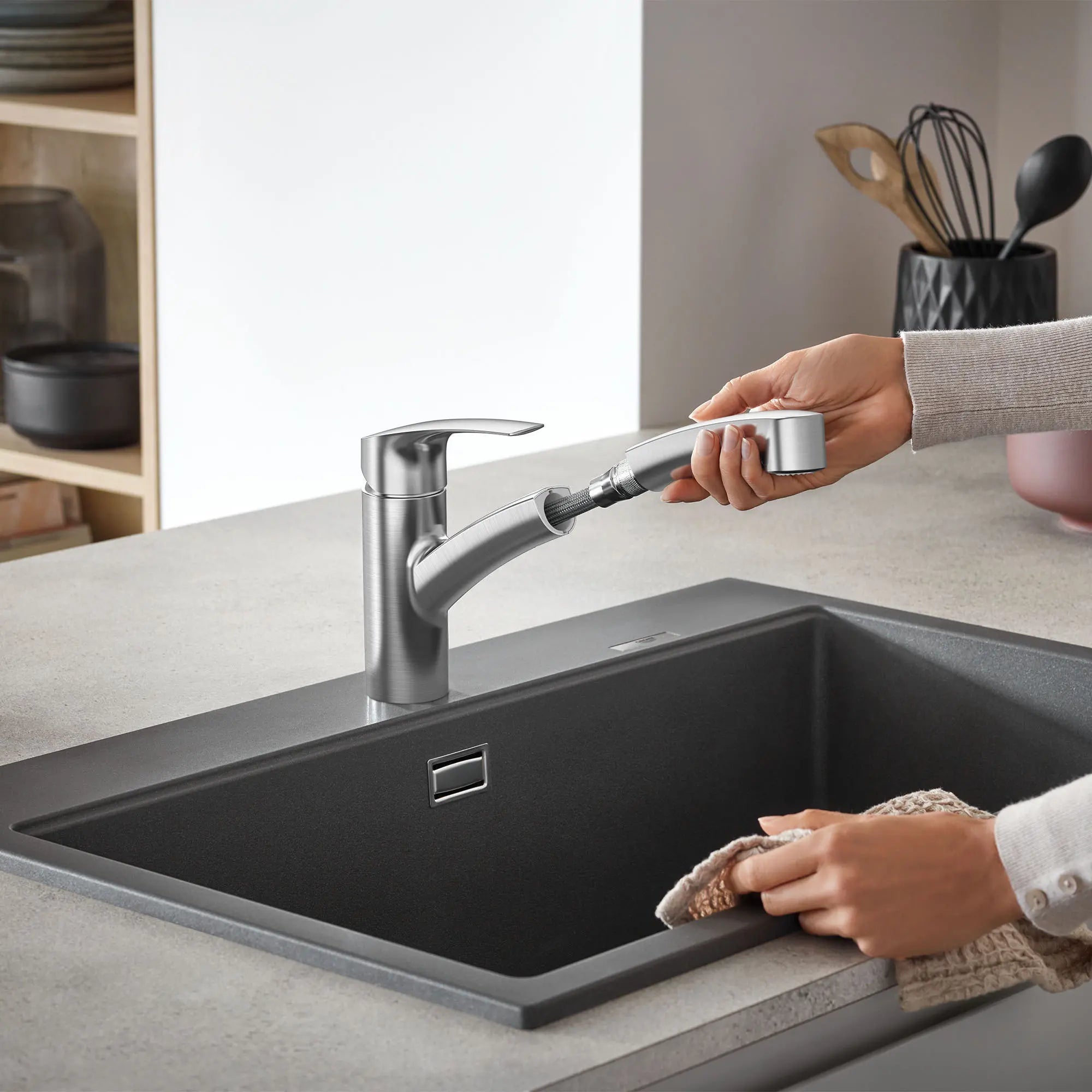 Eurosmart Single-Handle Dual Spray Pull-Out Kitchen Faucet 1.75 gpm (6.6 L/min) // SUPERSTEEL INFINITYFINISH // 164485_Eurosmart_Environment_30306DC1_0002_Apr2023_0_CDNwebp.webp