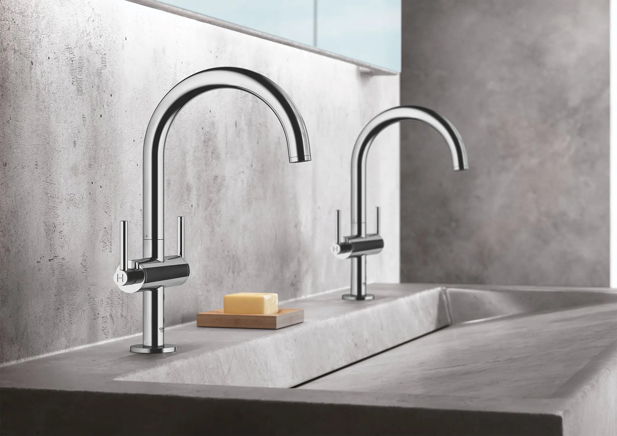 Single Hole Two-Handle L-Size Bathroom Faucet 1.2 GPM // GROHE STARLIGHT CHROME // 164540_B-21027003_1_0_CDNwebp.webp