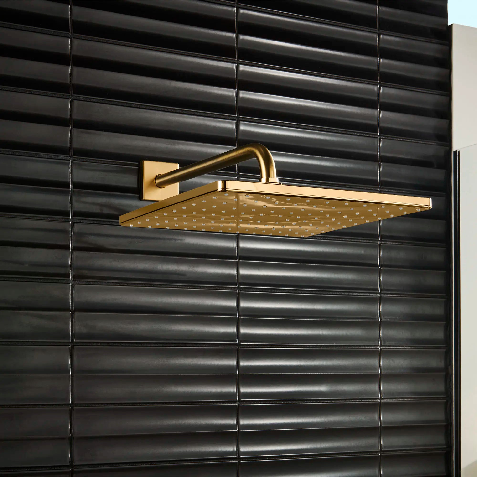 DreamSpray® // BRUSHED COOL SUNRISE // 165874_Rainshower_EnvironmentCloseUp_26570GN0_0001_Aug2023_0_CDNwebp_1b10d237-97ef-4968-9995-80b158c2a14c.webp