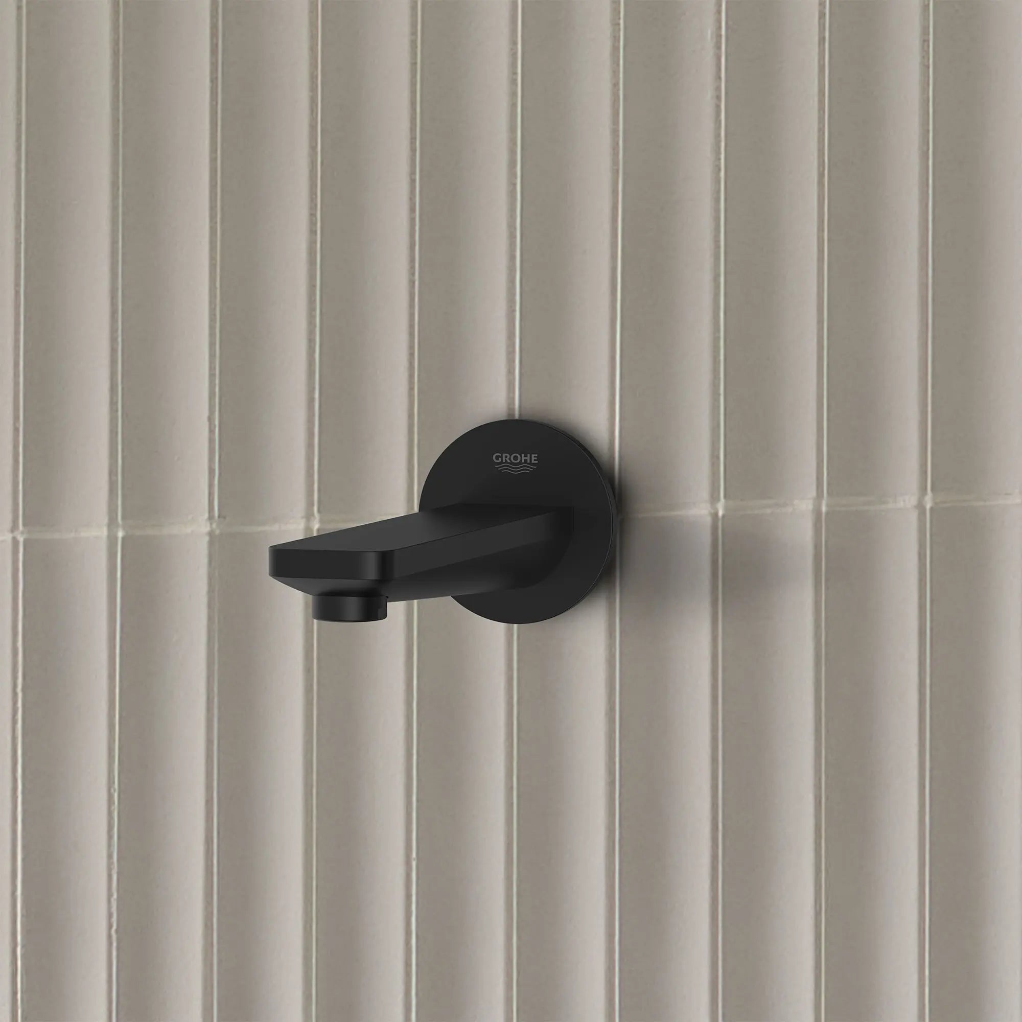 Tub Spout // MATTE BLACK // 176789_Lineare_EnvironmentCloseUp_133812431_0001_Aug2023_0_CDNwebp.webp