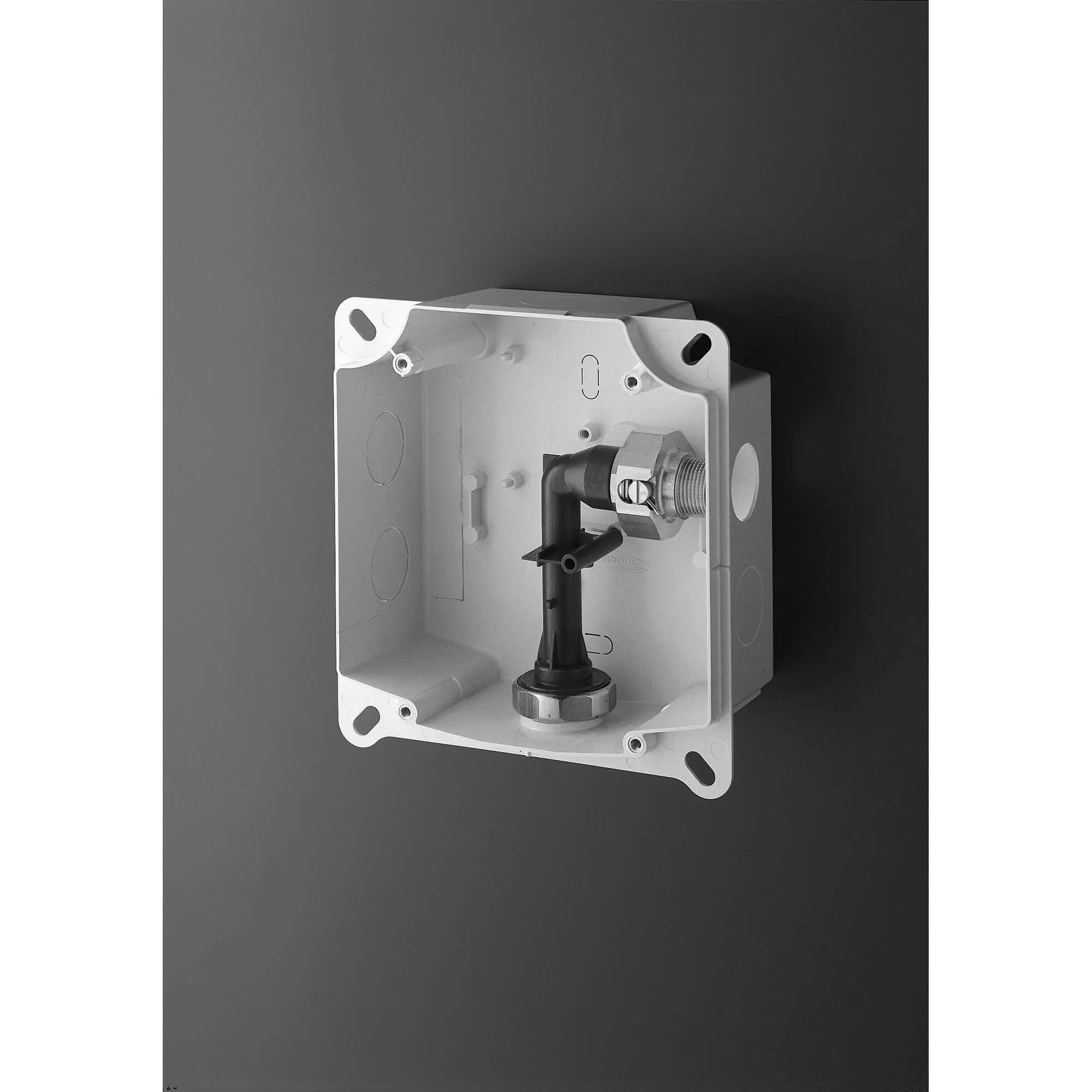 Wall Carrier Toilet Flush Valve // GROHE STARLIGHT CHROME // 1781_37153000-wall-carrier-toilet-flush-valve-enviro-2_0_CDNwebp.webp