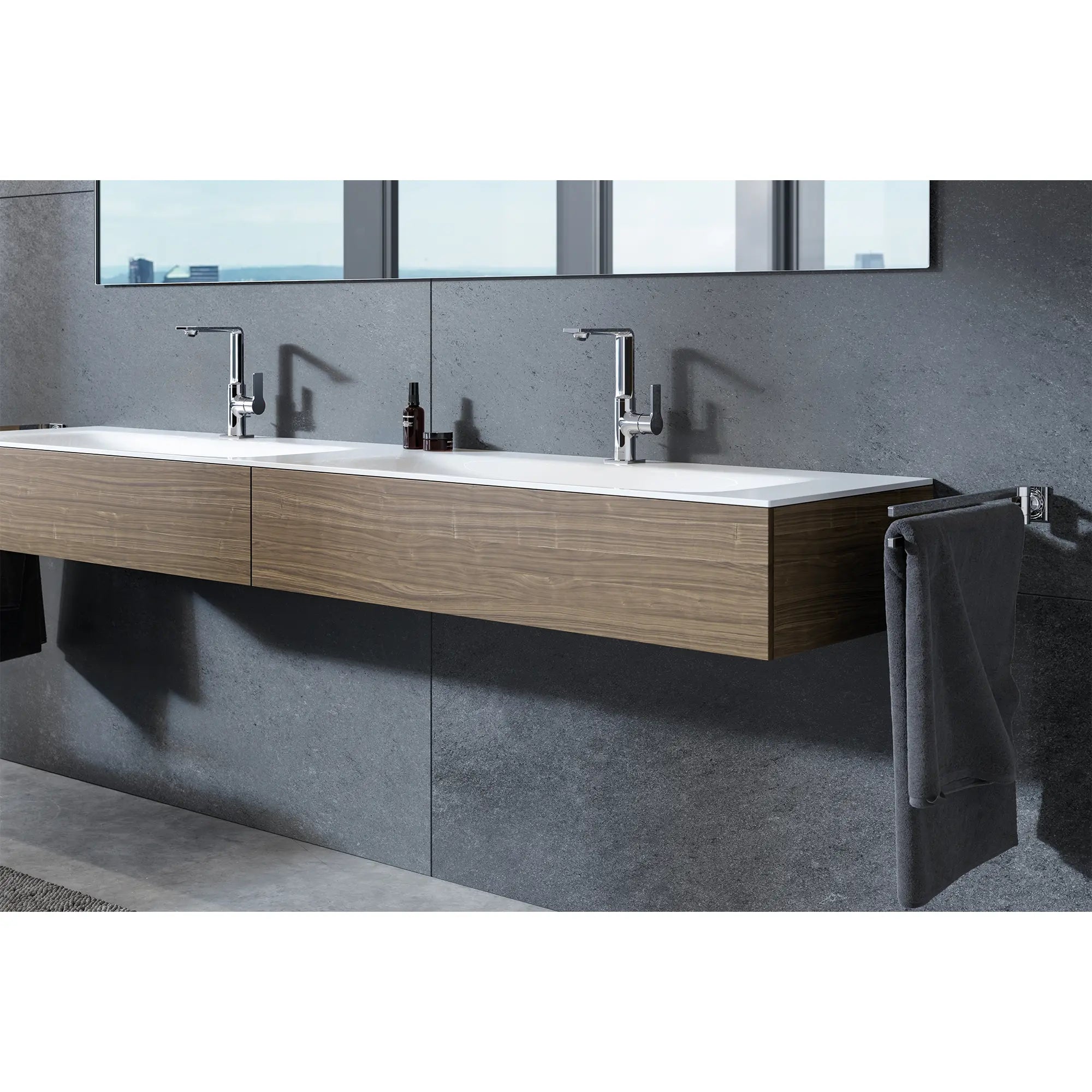 Allure 24" Double Towel Bar // GROHE STARLIGHT CHROME // 186600_Allure_EnvironmentCloseUp_23858001_40342001_0001_Oct2023_0_CDNwebp.webp