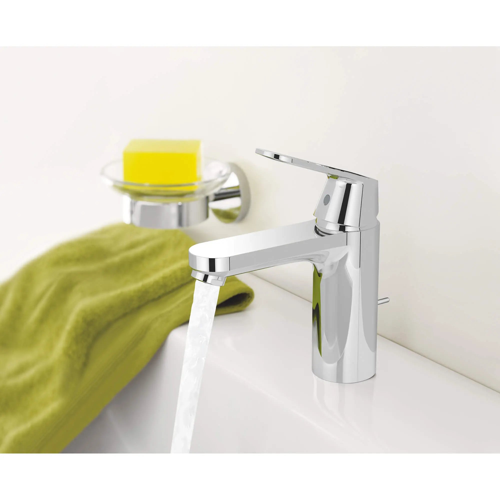 5-in-1 Accessory Set // GROHE STARLIGHT CHROME // 1969_40344001-master-bathroom-accessories-set-5-in-1-enviro-1_0_CDNwebp.webp