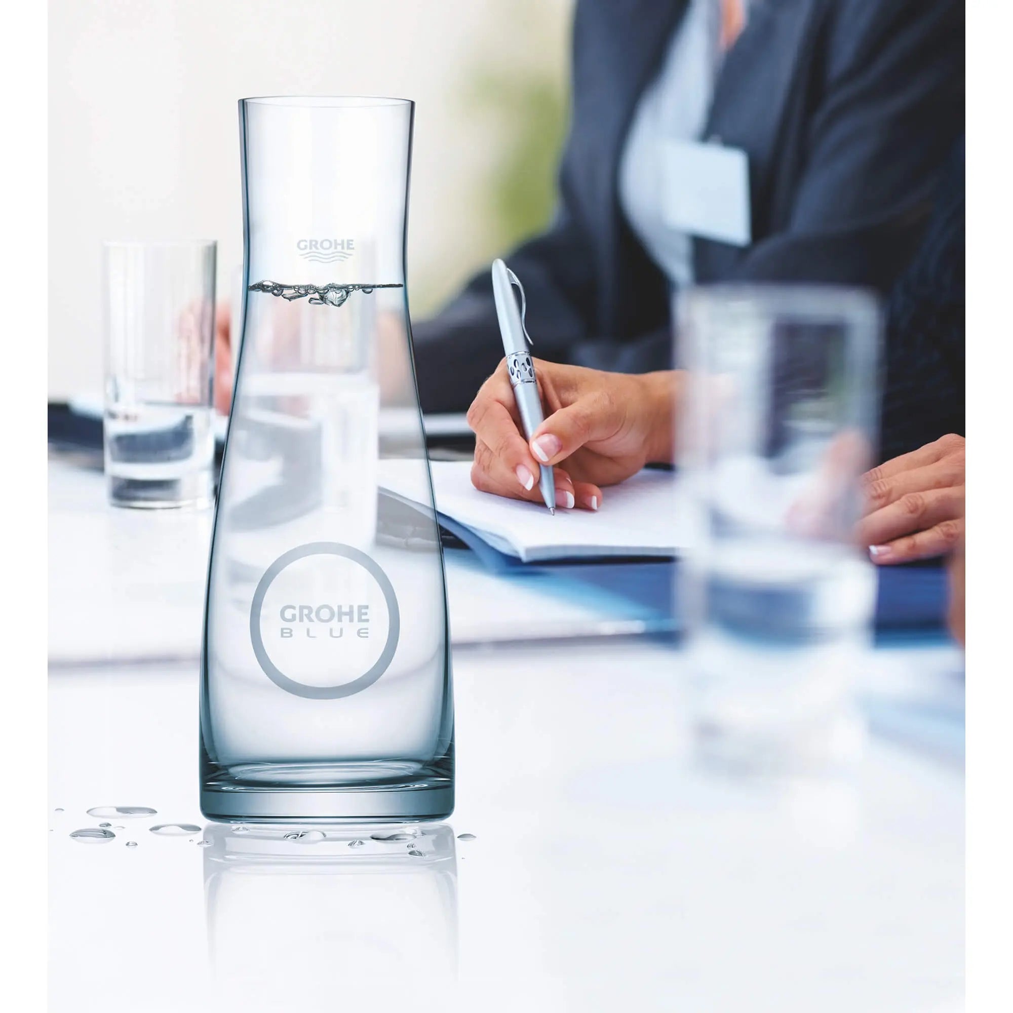 GROHE Blue Glass Carafe // NO FINISH // 2114_40405000-glass-carafe-enviro-2_0_CDNwebp.webp