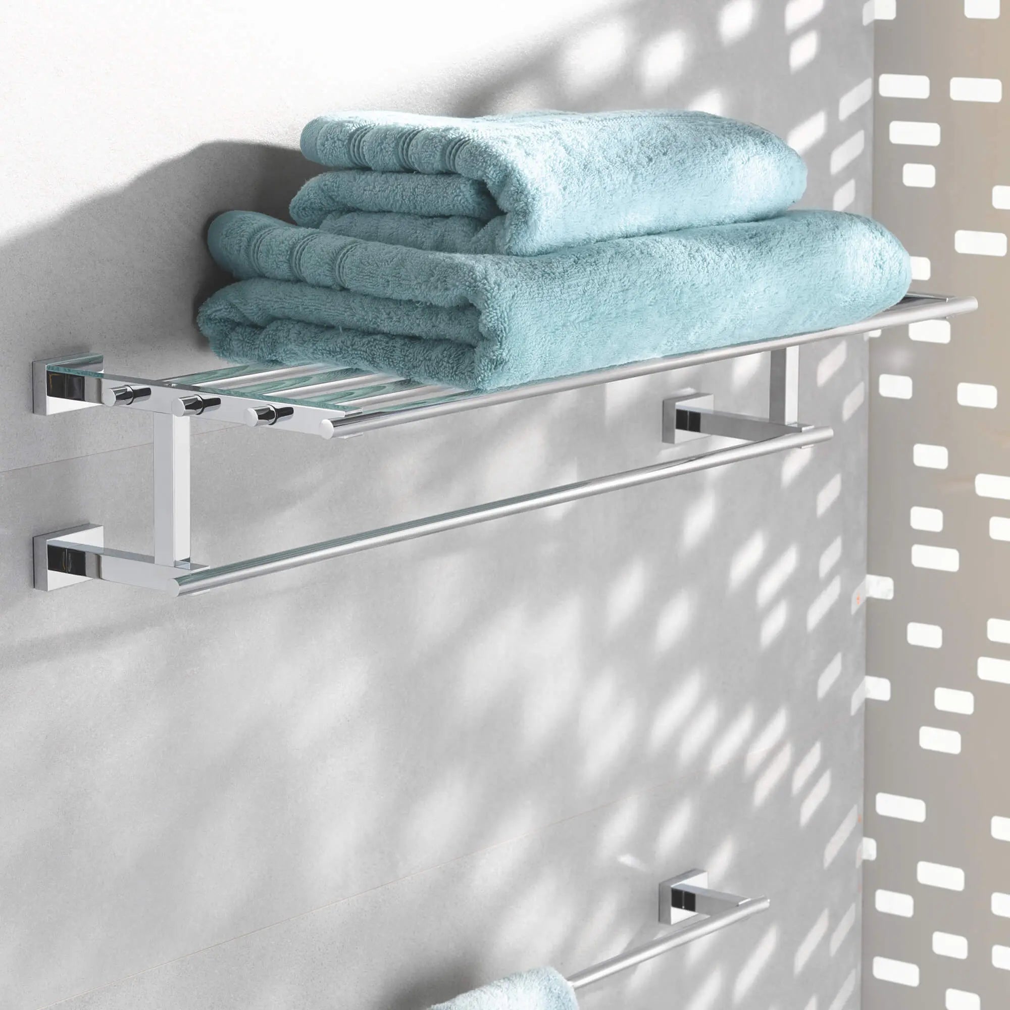 23 5/8" Multi-Towel Rack // GROHE STARLIGHT CHROME // 2375_40512001-multi-towel-rack-enviro-2_0_CDNwebp.webp