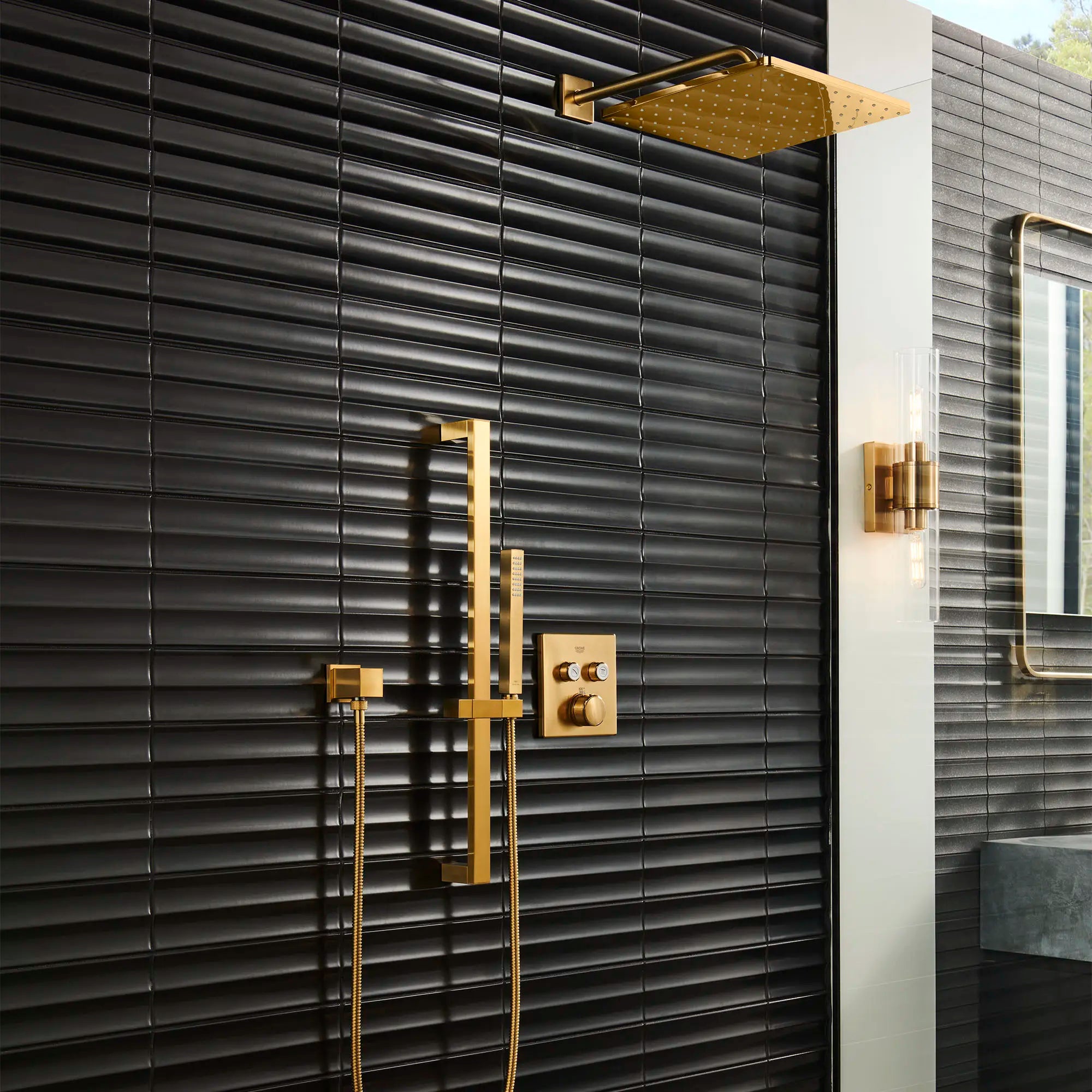 DreamSpray® // BRUSHED COOL SUNRISE // 238210_Rainshower_EnvironmentCloseUp_26570GN0_29141GN0_26867GN0_27892GN0_0002_Aug2023_0_CDNwebp_a088b019-64cc-4a97-b74c-e3dd8bd853df.webp