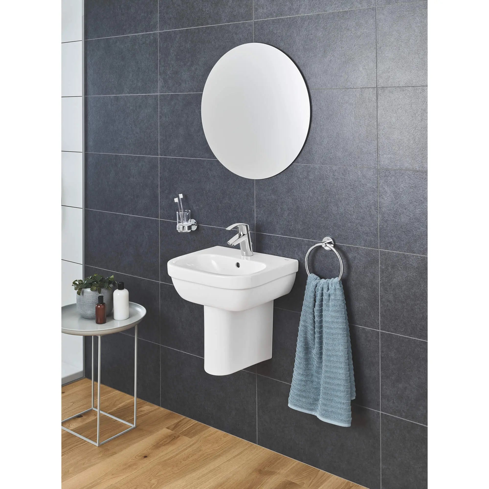 Holder For Glass, Soap Dish Or Soap Dispenser // GROHE STARLIGHT CHROME // 2385_40585001-holder-enviro-1_0_CDNwebp.webp