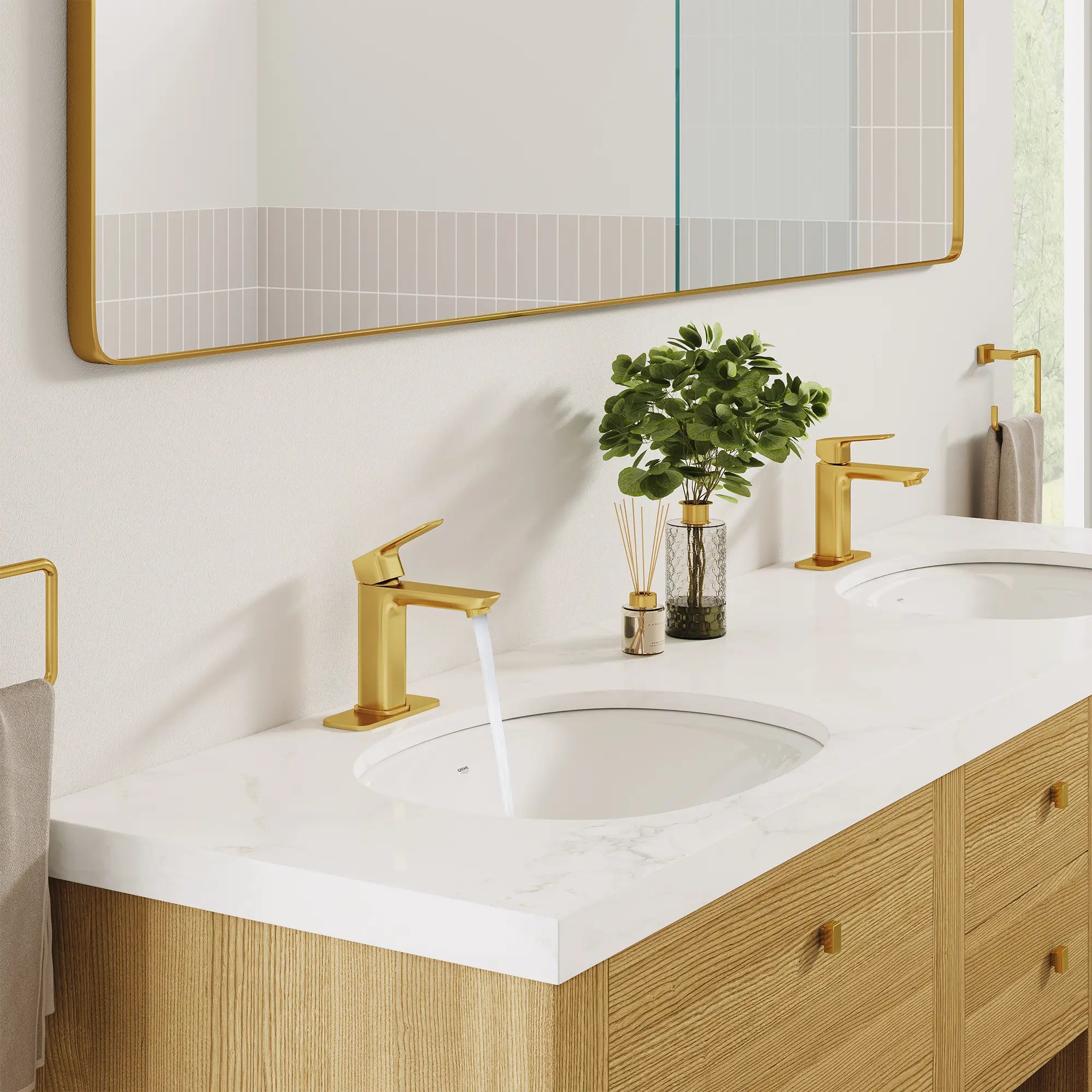 Cubeo Single Hole Single Handle M-Size Bathroom Faucet, 1.2 gpm (4.5L/min) // BRUSHED COOL SUNRISE // 252243_G3_Cubeo_EnvironmentCloseUp_101920GN0_105378GN00_39660000_0002_OCTOBER2024_CDNwebp.webp