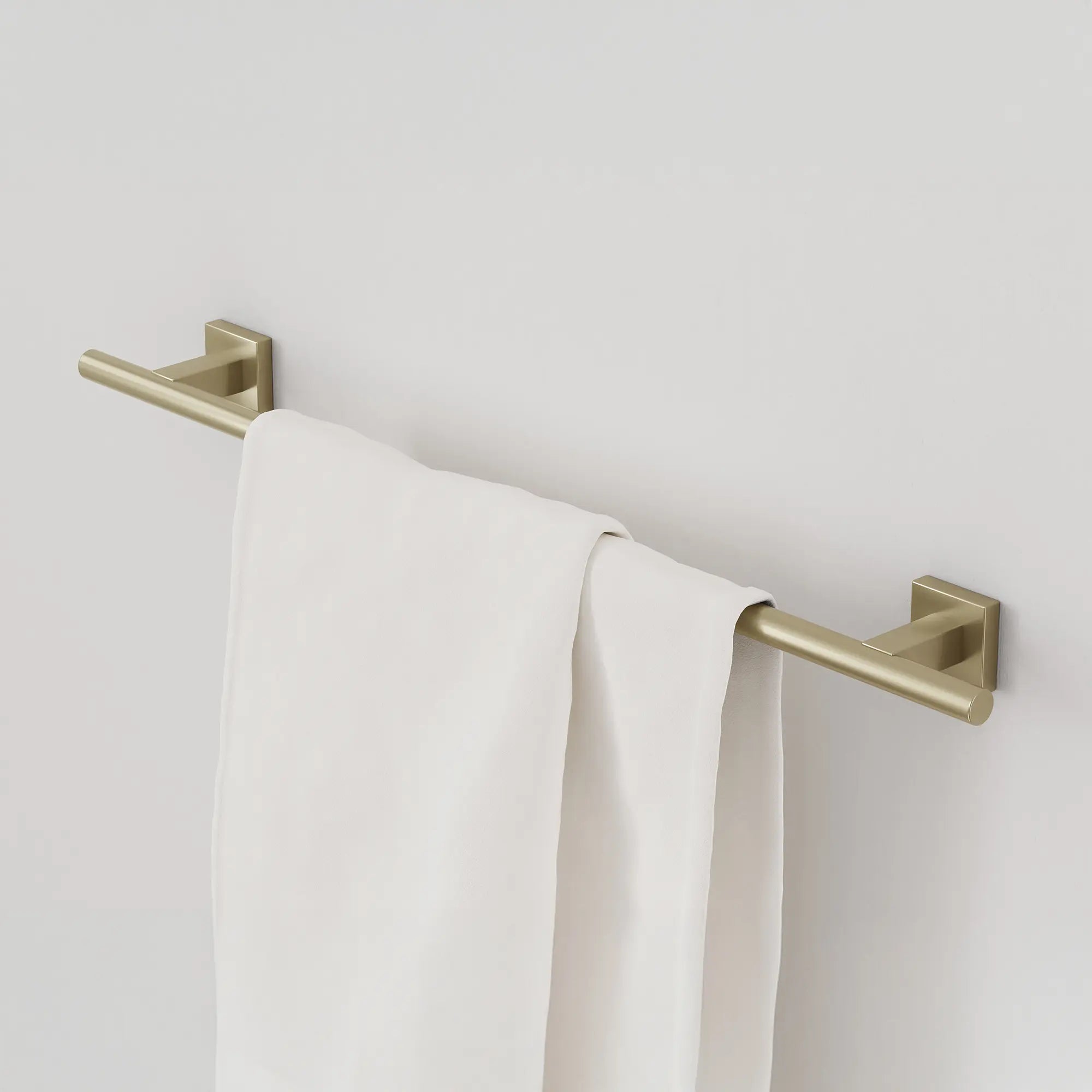 24" Towel Bar // BRUSHED NICKEL INFINITYFINISH // 253063_Cubeo_EnvironmentCloseUp_40509EN1_0001_OCTOBER2024_2_CDNwebp.webp