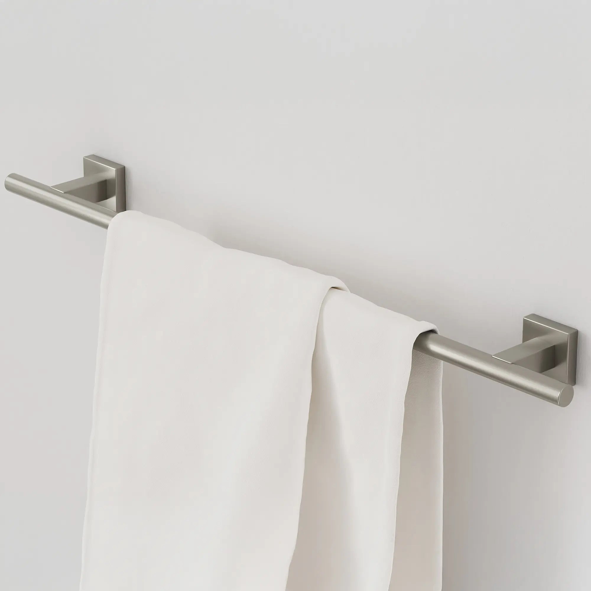 24" Towel Bar // BRUSHED NICKEL INFINITYFINISH // 253063_Cubeo_EnvironmentCloseUp_40509EN1_0001_OCTOBER2024_CDNwebp.webp
