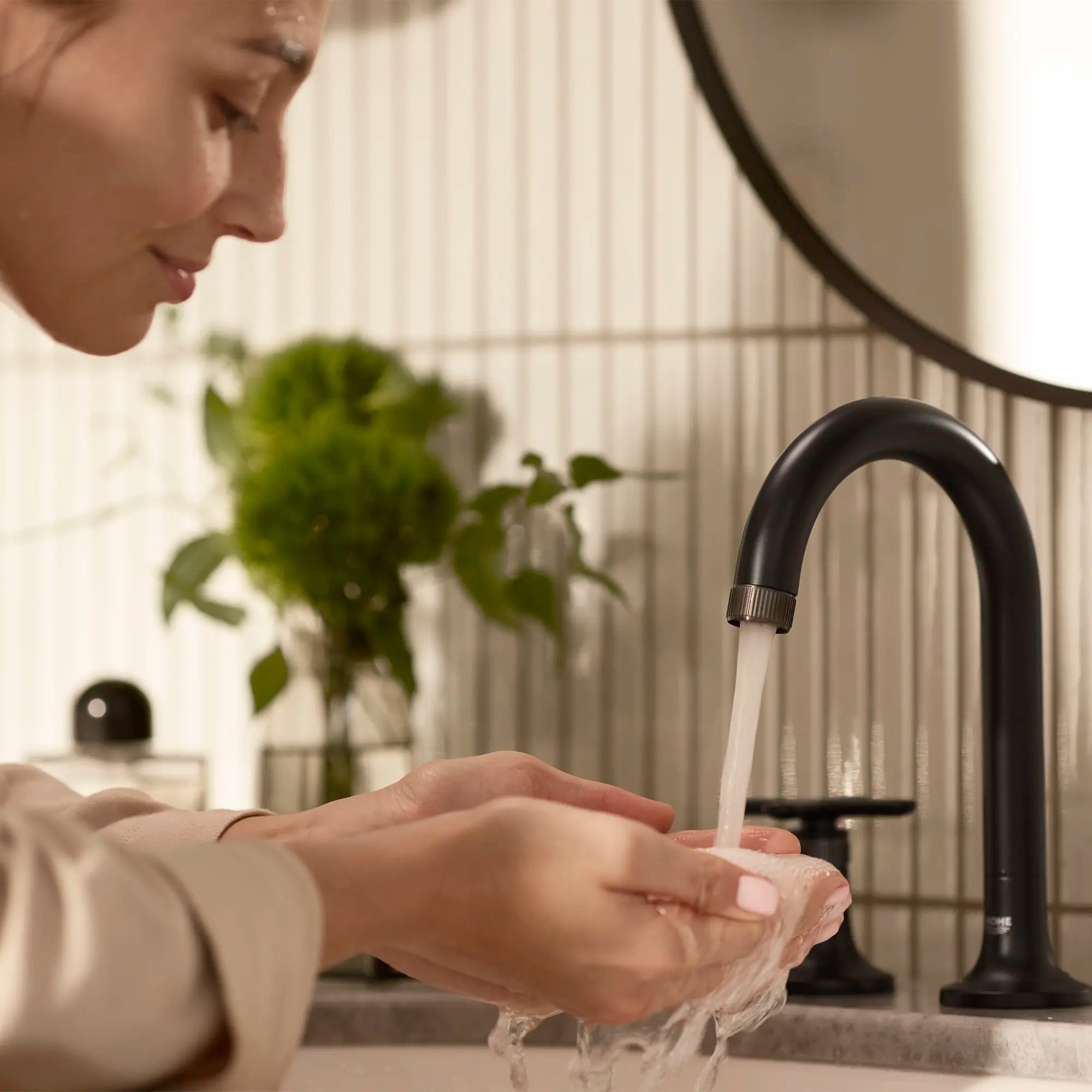 Listra Deck Mount Widespread Bathroom Faucet, 1.2gpm (4.5L/min) // MATTE BLACK // 278867_Listra_Lifestyle_1062212430_1062382430_0002_November2025_0_CDNwebp.webp