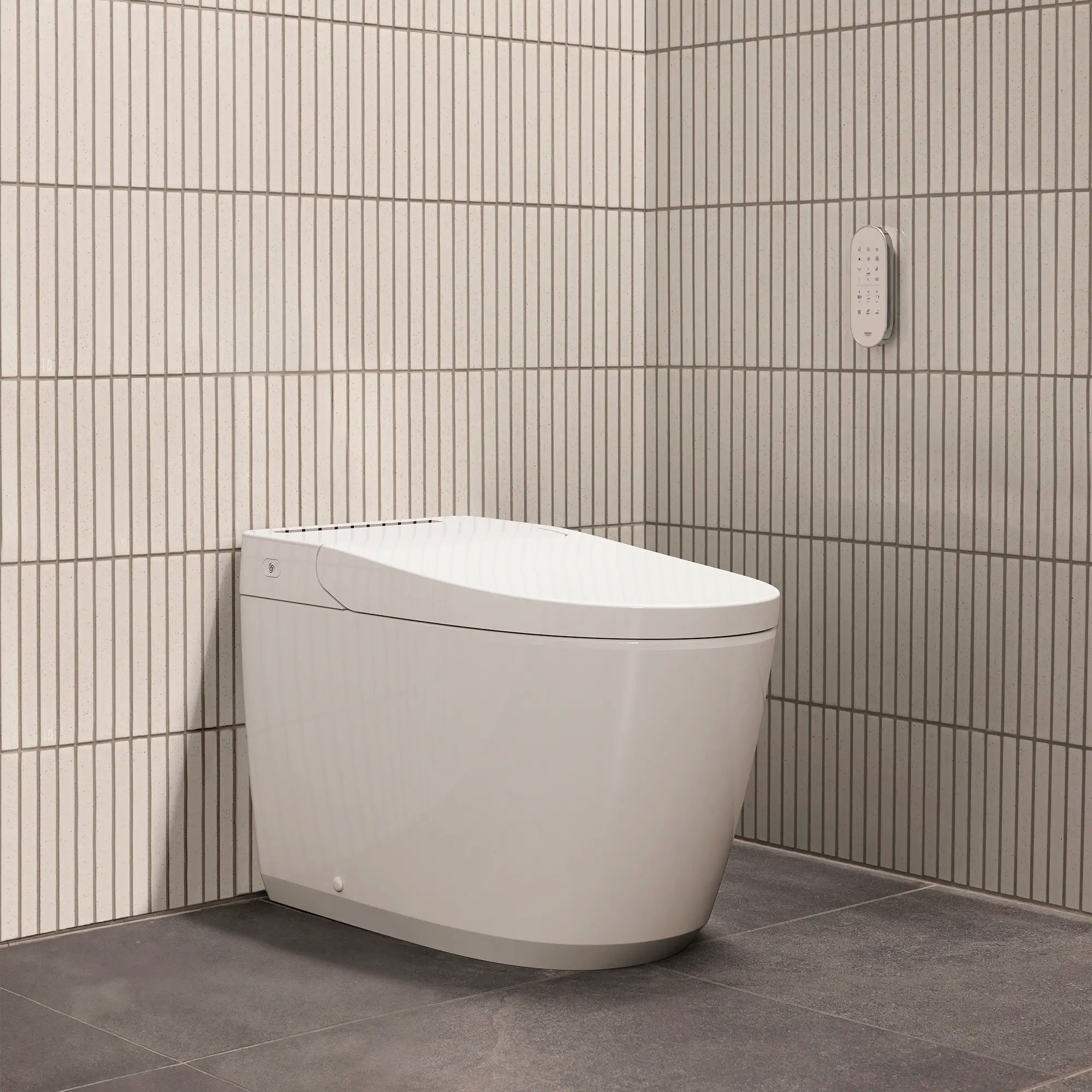 Electronic Bidet Toilet, 1.28/0.8 gpf (4.8/3.0 Lpf) // ALPINE WHITE // 281892_Sensia_EnvironmentCloseUp_131886SH00.020_0001_FEBRUARY2026_0_CDNwebp.webp