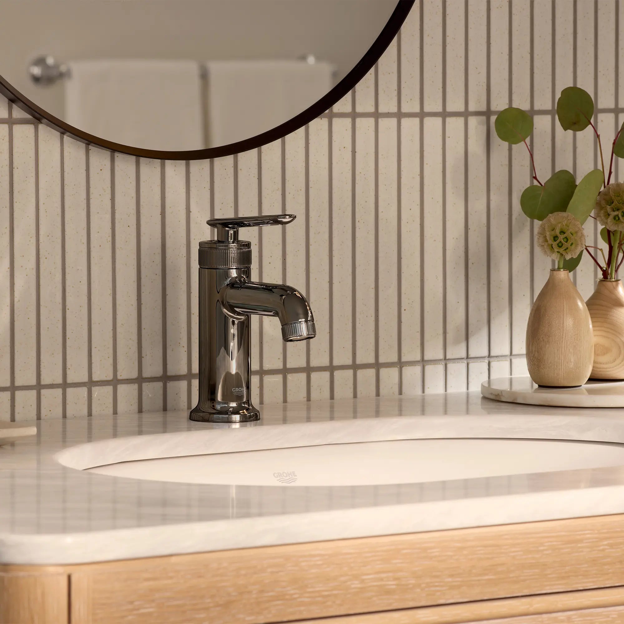 Listra Single Hole Single-Handle S-Size Bathroom Faucet, 1.2 gpm (4.5L/min) // HARD GRAPHITE // 282544_Listra_EnvironmentCloseUp_106215A000_0002_JANUARY2026_1_CDNwebp.webp