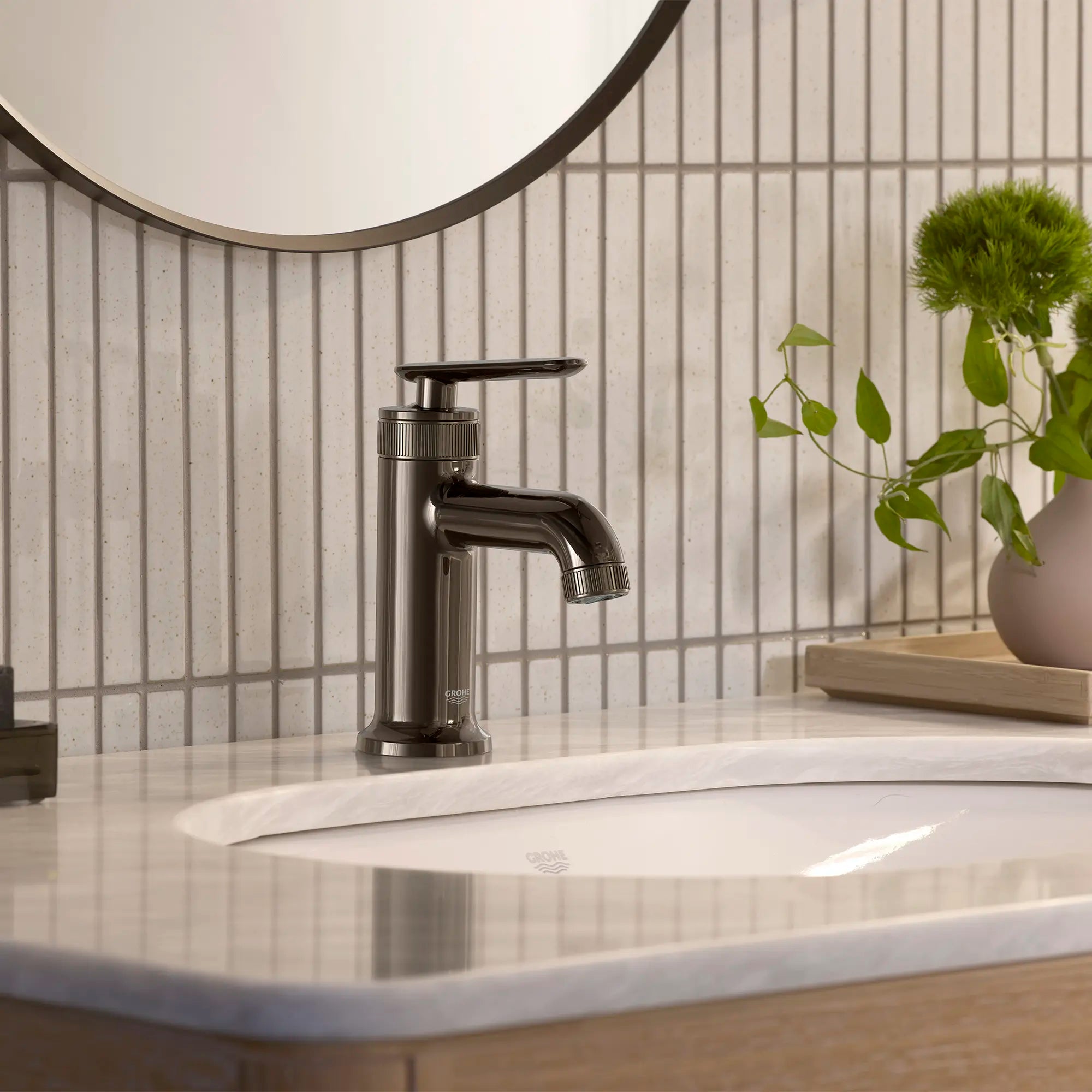 Listra Single Hole Single-Handle S-Size Bathroom Faucet, 1.2 gpm (4.5L/min) // HARD GRAPHITE // 282545_Listra_EnvironmentCloseUp_106215A000_0001_JANUARY2026_1_CDNwebp.webp