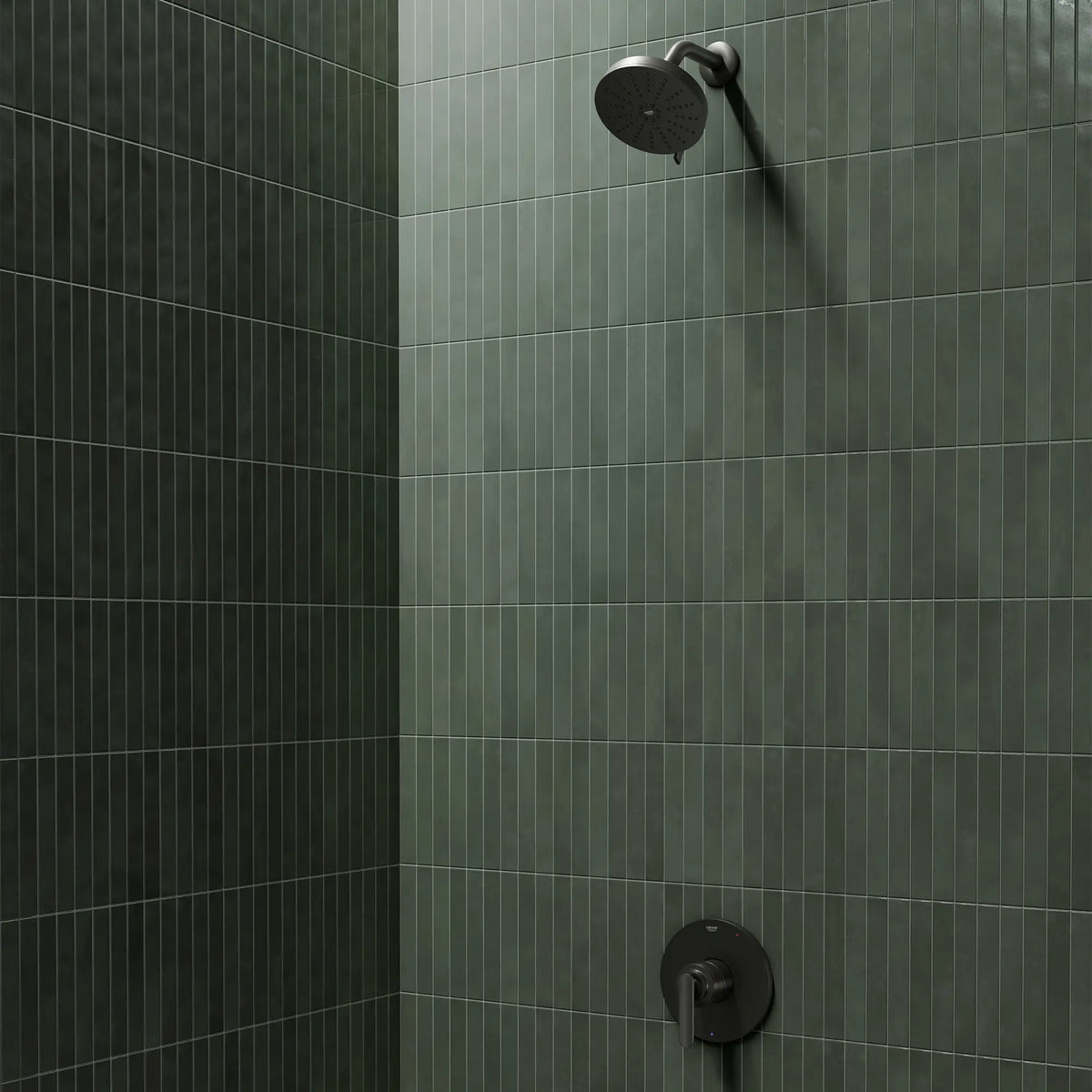 Euphoria 140 with AquaBooster Round Multi Spray Shower Head 1.75 GPM (6.6L/min) // MATTE BLACK // 289788_Aqua_Booster_EnvironmentCloseUp_1117162430_1061762430_1062062430_0001_JANUARY2026_1_CDNwebp.webp