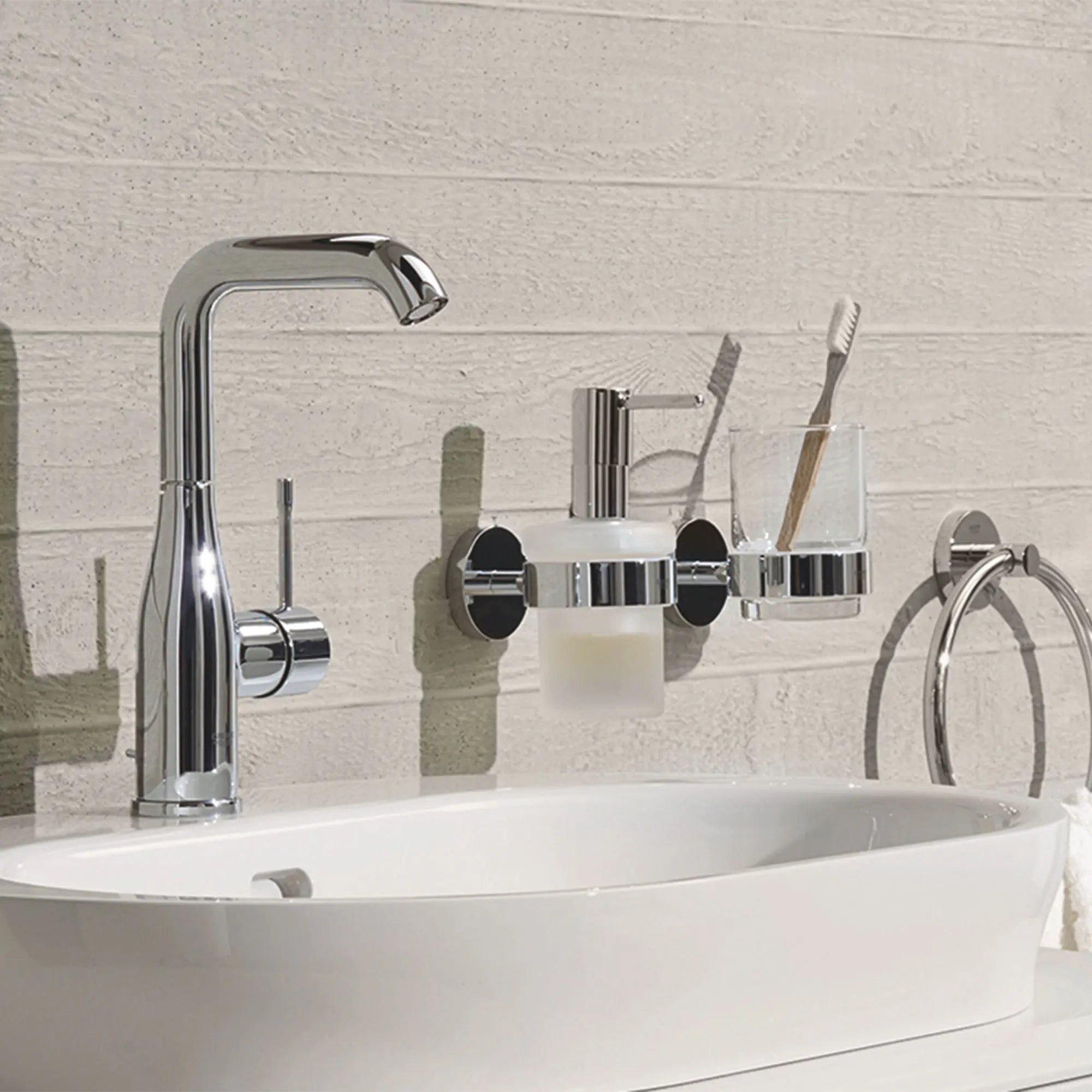 Single Hole Single-Handle L-Size Bathroom Faucet, 1.2 GPM (4.5 L/min) // GROHE STARLIGHT CHROME // 70120_B-2348600A_CDNwebp.webp