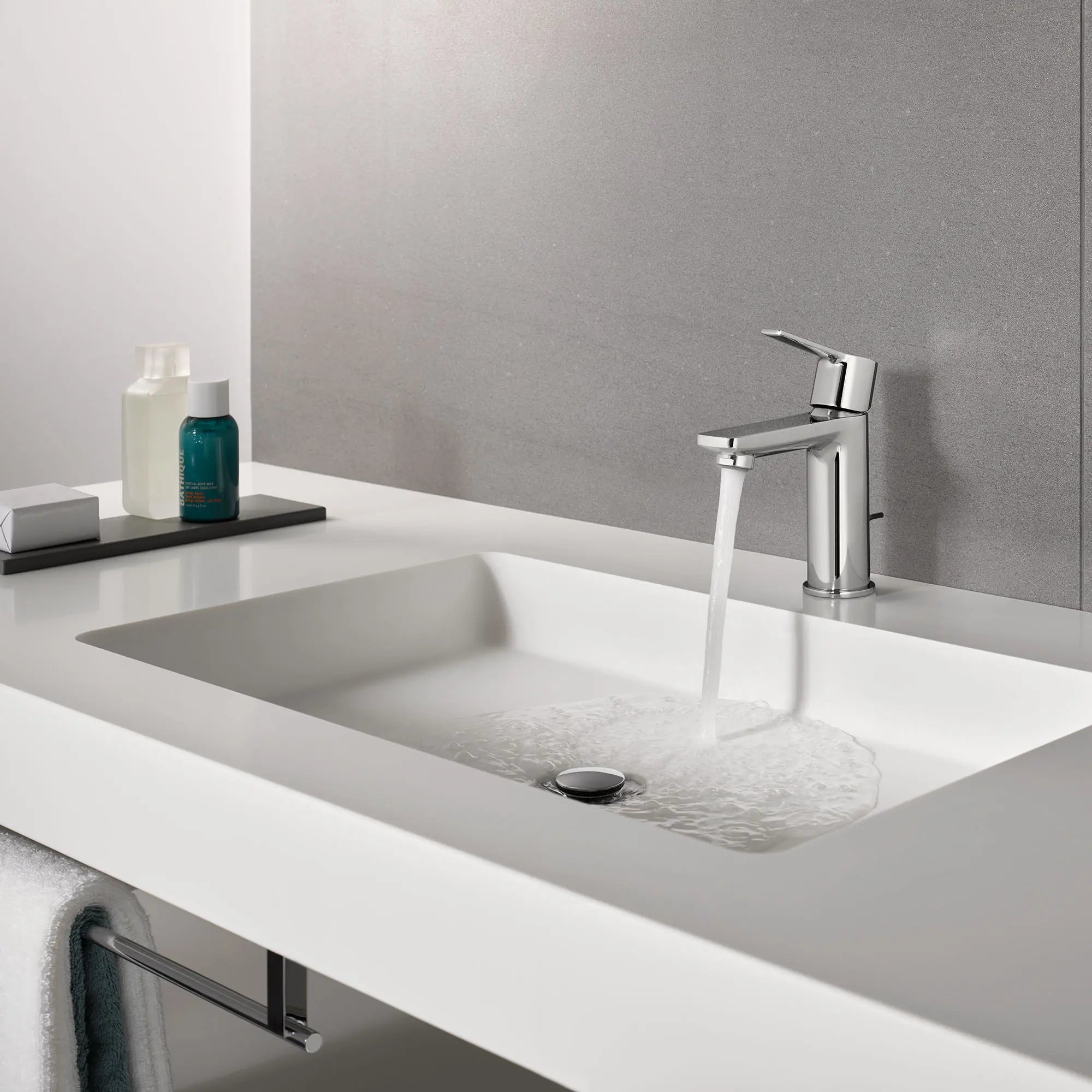 Single Hole Single-Handle XS-Size Bathroom Faucet, 1.2 GPM (4.5 L/min) // GROHE STARLIGHT CHROME // 70210_B-2382400A_3_CDNwebp.webp