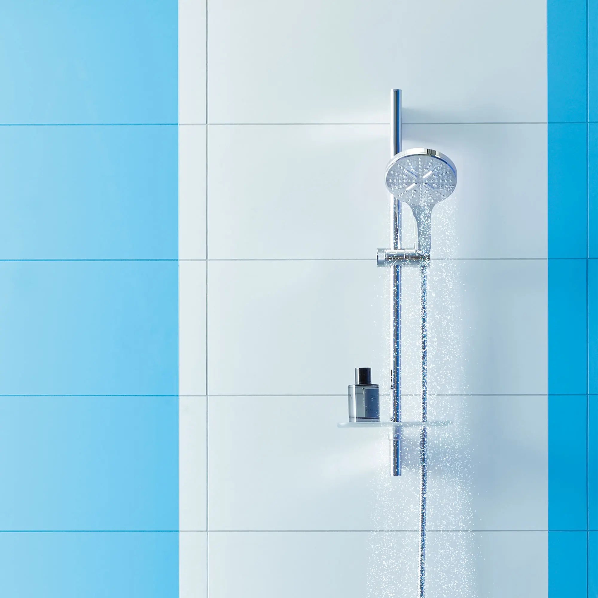 24" Shower Slide Bar Kit - 3 Sprays, 1.75 gpm (6.6 L/min) // GROHE STARLIGHT CHROME // 70810_B-26547000_CDNwebp.webp