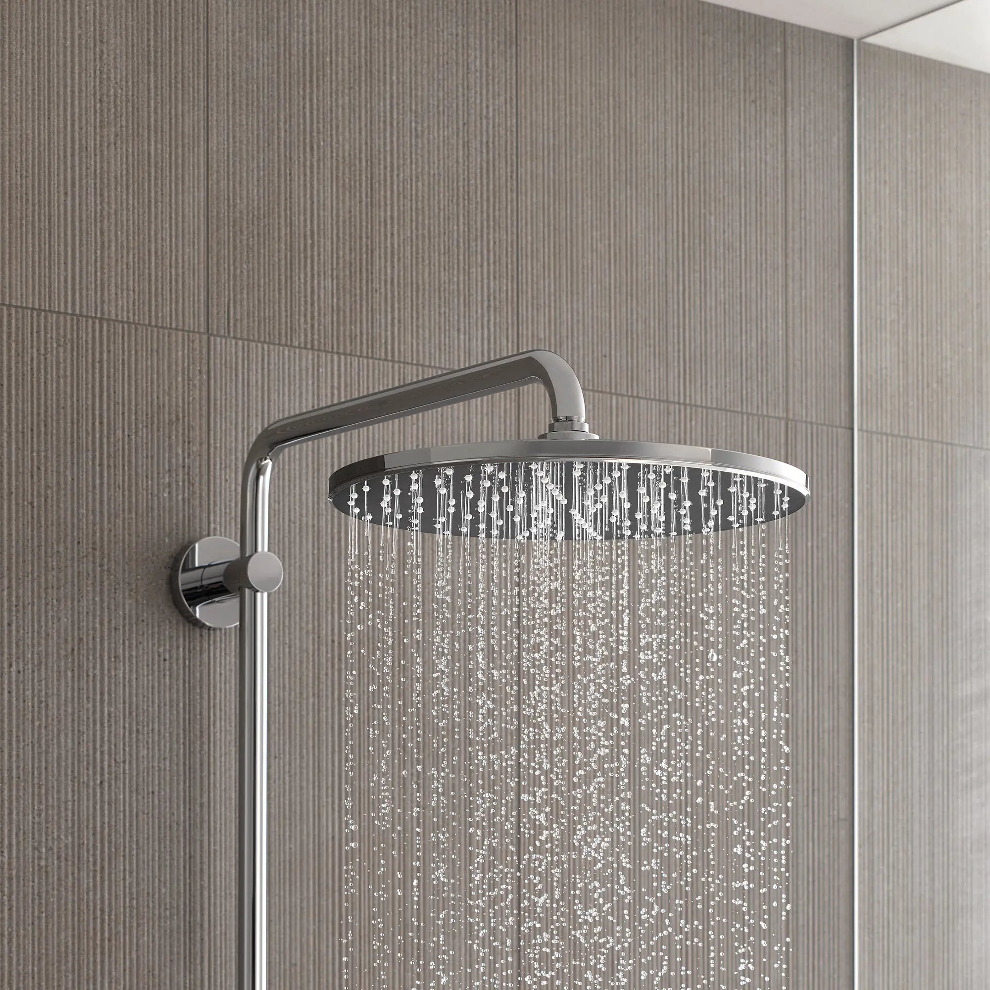 GROHE 26726000 Euphoria 310 CoolTouchThermostatic Shower System, 1.75 gpm, Starlight Chrome