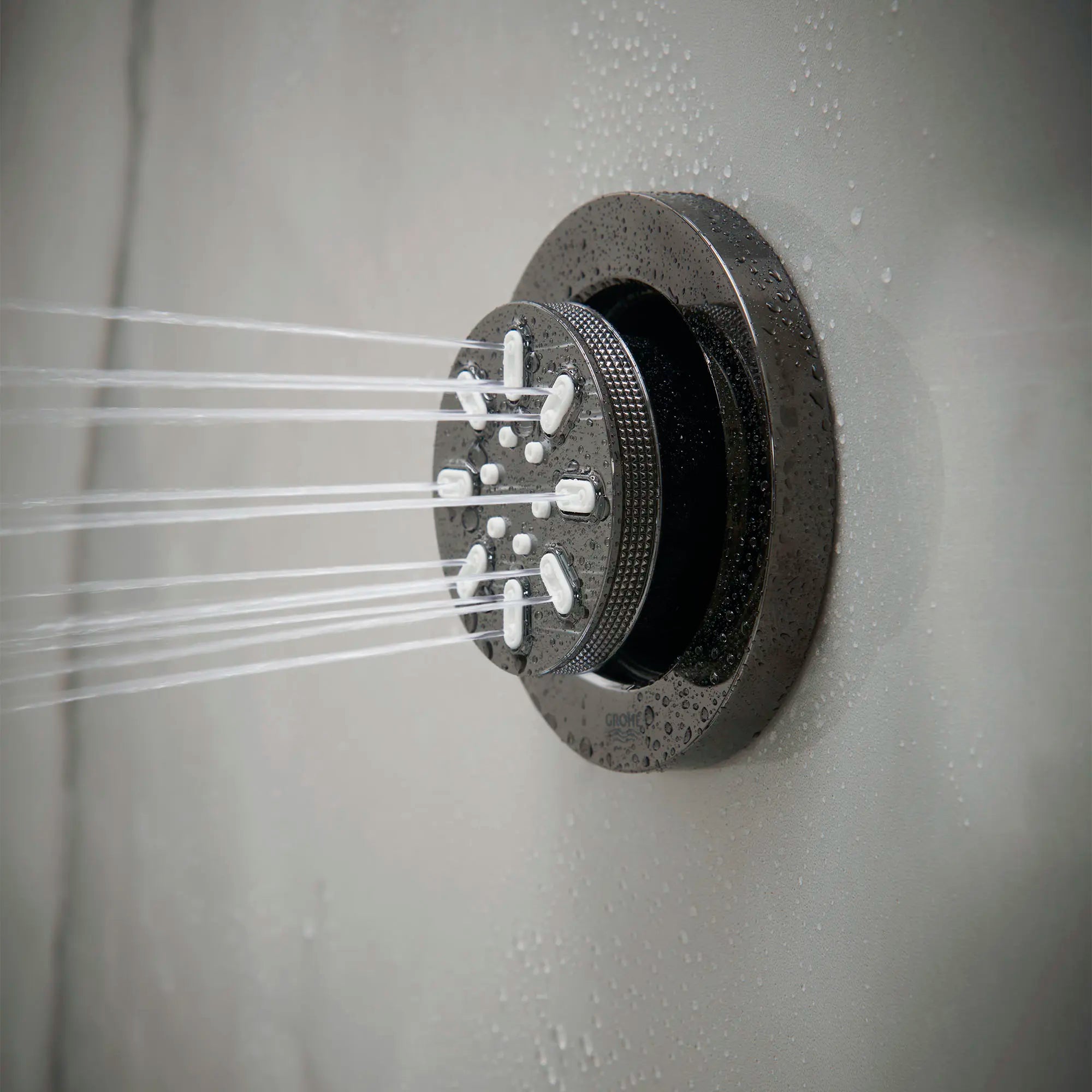 Body Spray - 2 Sprays, 0.9gpm // HARD GRAPHITE // 70985_B-26744A00_CDNwebp.webp