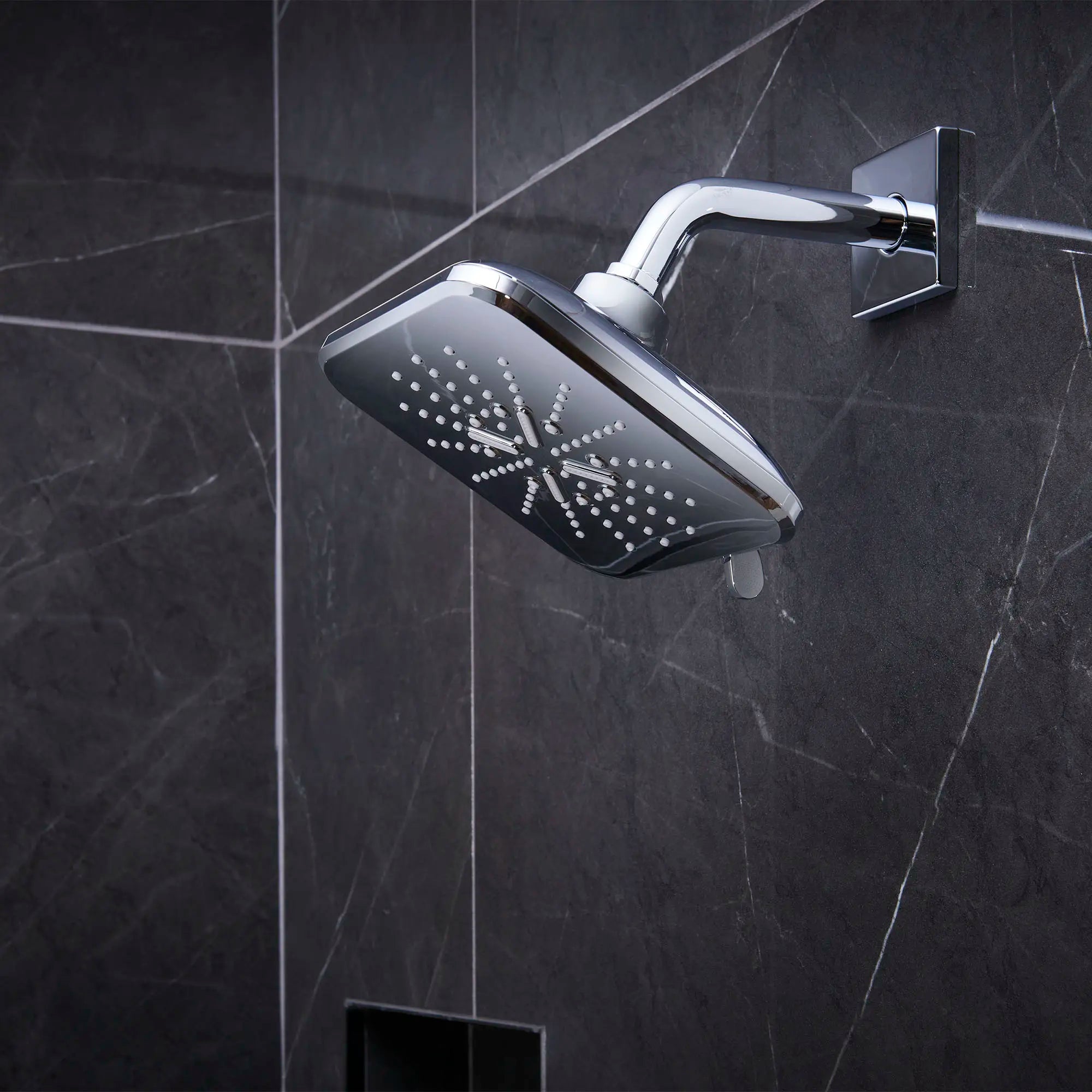Shower Head, 6-1/2" - 3 Sprays, 1.75 GPM (6.6 L/min) // GROHE STARLIGHT CHROME // 71086_B-26797000_CDNwebp.webp