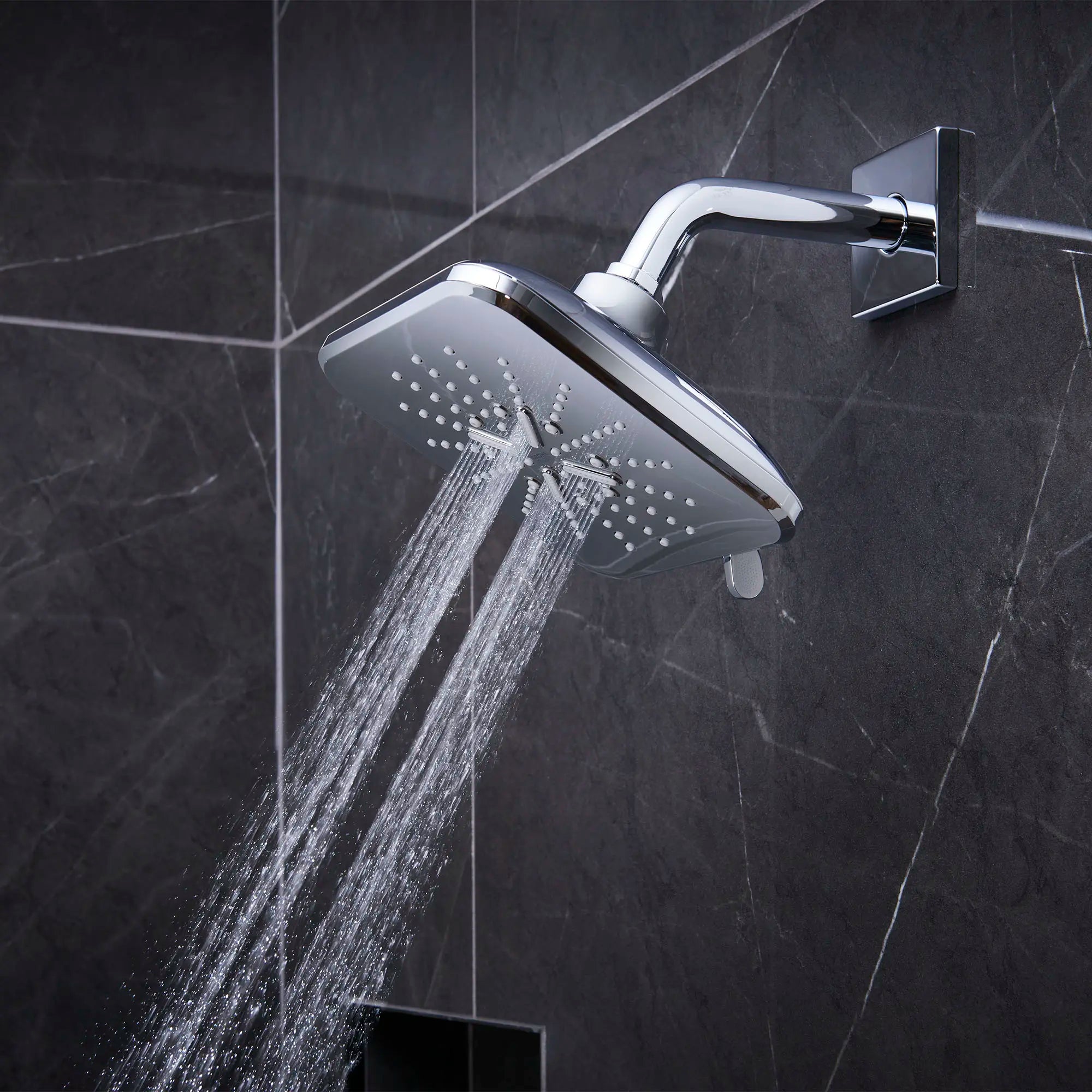 Shower Head, 6-1/2" - 3 Sprays, 1.75 GPM (6.6 L/min) // GROHE STARLIGHT CHROME // 71100_B-26797000_3_CDNwebp.webp