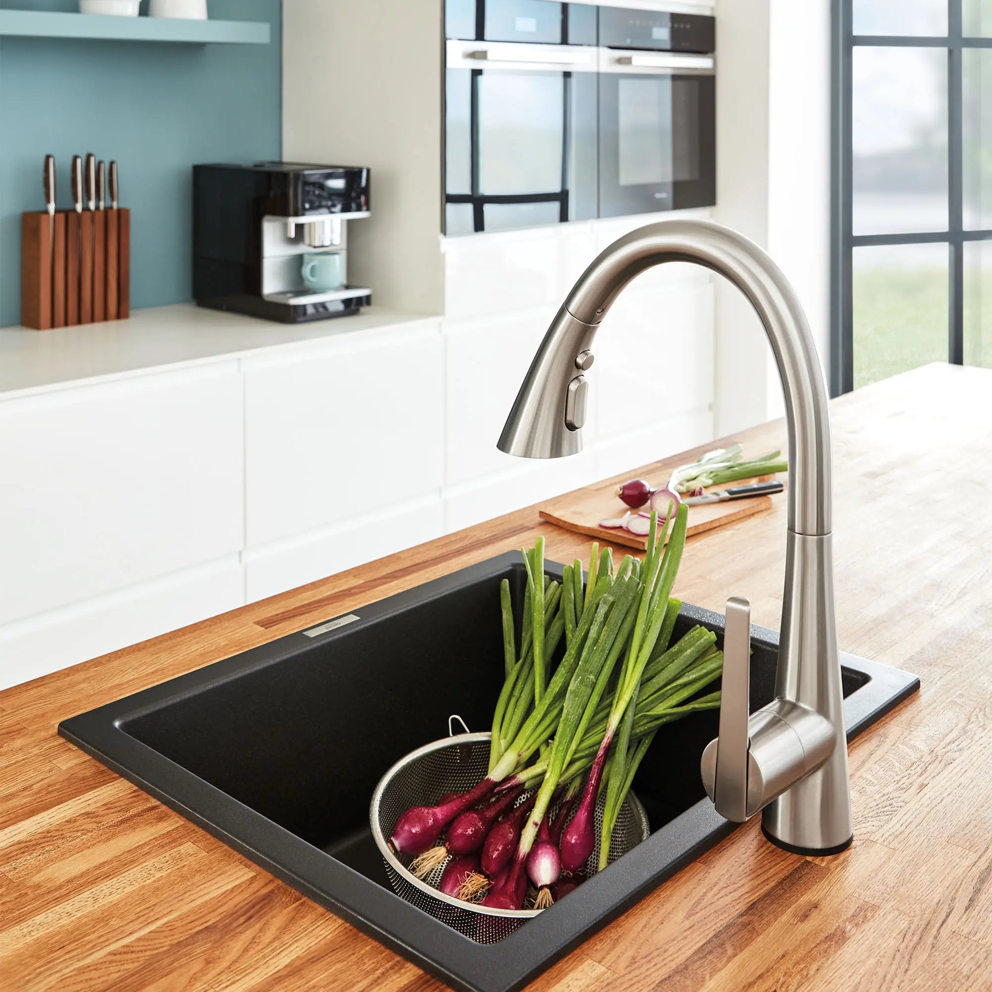 GROHE Zedra Single-Handle Pull Down Kitchen Faucet Triple Spray 1.75 GPM (6.6 L/min) with Touch Technology // SUPERSTEEL INFINITYFINISH // 71730_B-30205DC2_CDNwebp.webp