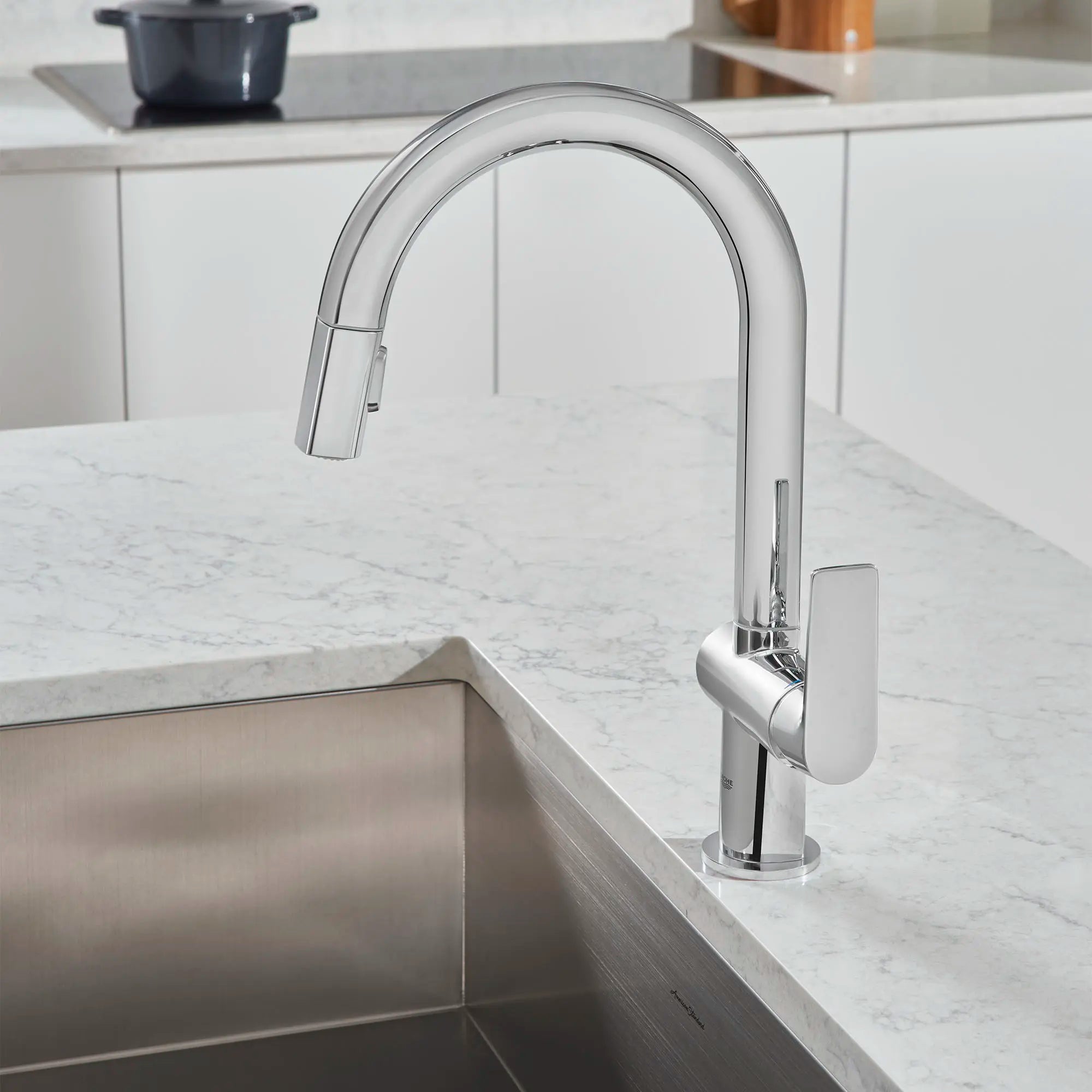 Single-Handle Pull Down Dual Spray Bar Faucet 1.75 GPM (6.6 L/min) // GROHE STARLIGHT CHROME // 71814_B-30378000_3_CDNwebp.webp