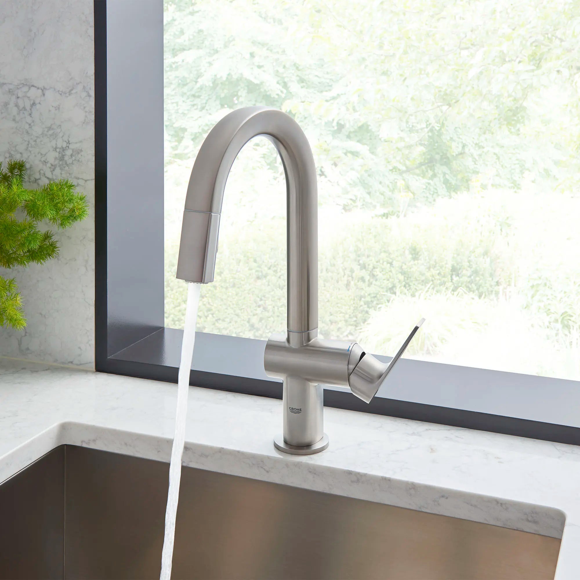 Single-Handle Pull Down Dual Spray Bar Faucet 1.75 GPM (6.6 L/min) // SUPERSTEEL INFINITYFINISH // 71820_B-30378DC0_2_CDNwebp.webp