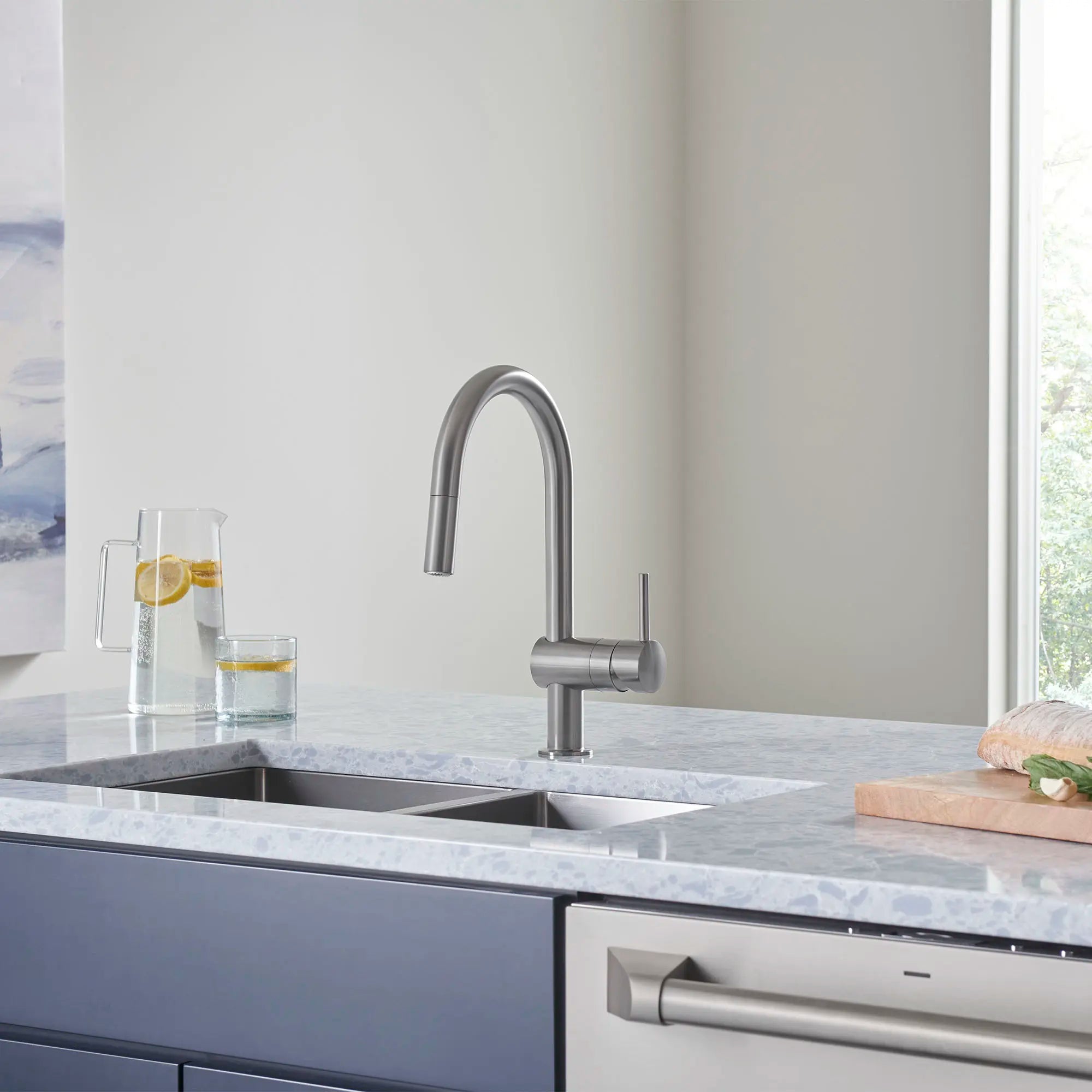 Minta Single-Handle Pull-Down Kitchen Faucet Dual Spray 1.75 GPM (6.6 L/min) // SUPERSTEEL INFINITYFINISH // 71910_B-31378DC3_CDNwebp.webp