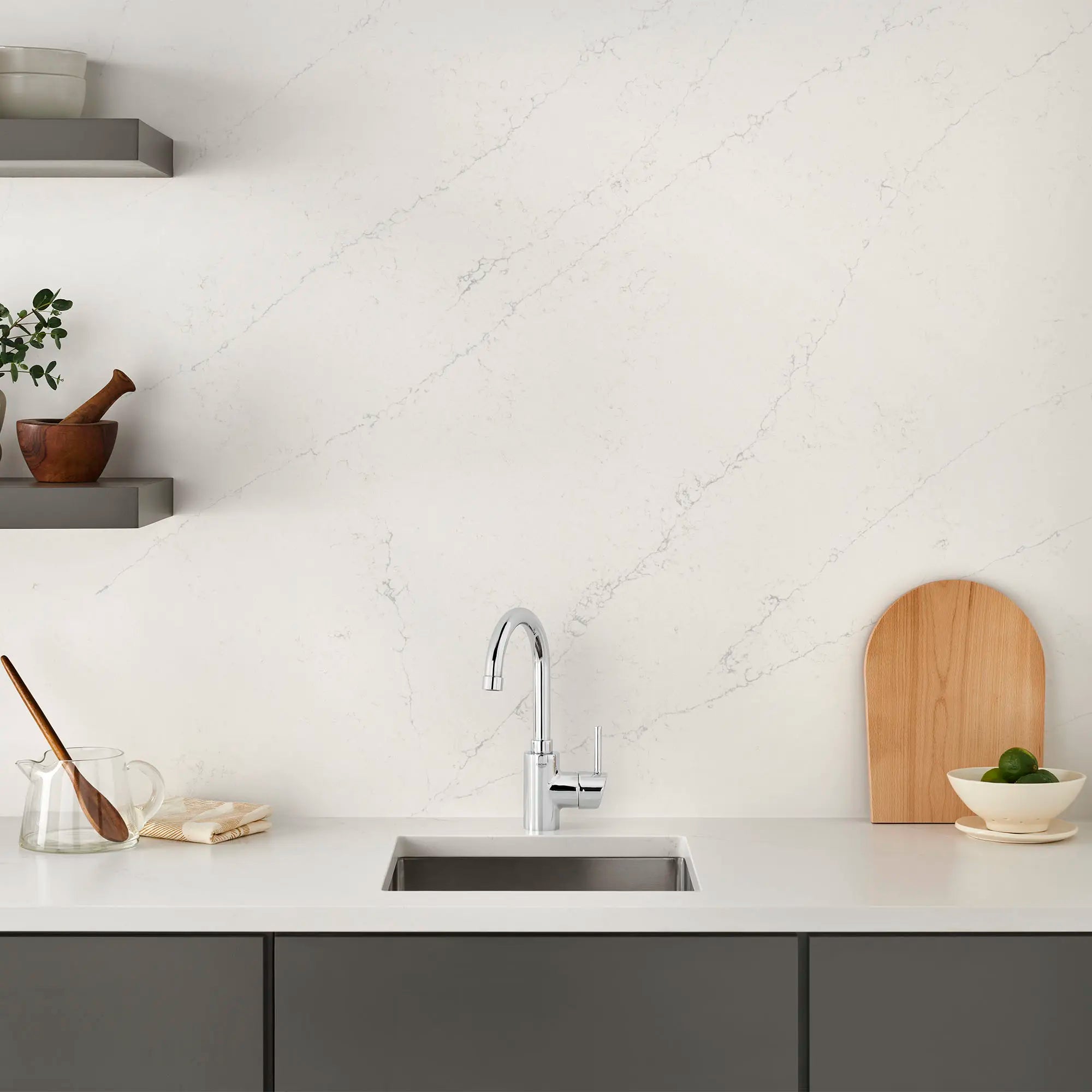 Single-Handle Bar Faucet 5.7 L/min (1.5 gpm) // GROHE STARLIGHT CHROME // 72010_B-31518000_3_CDNwebp.webp