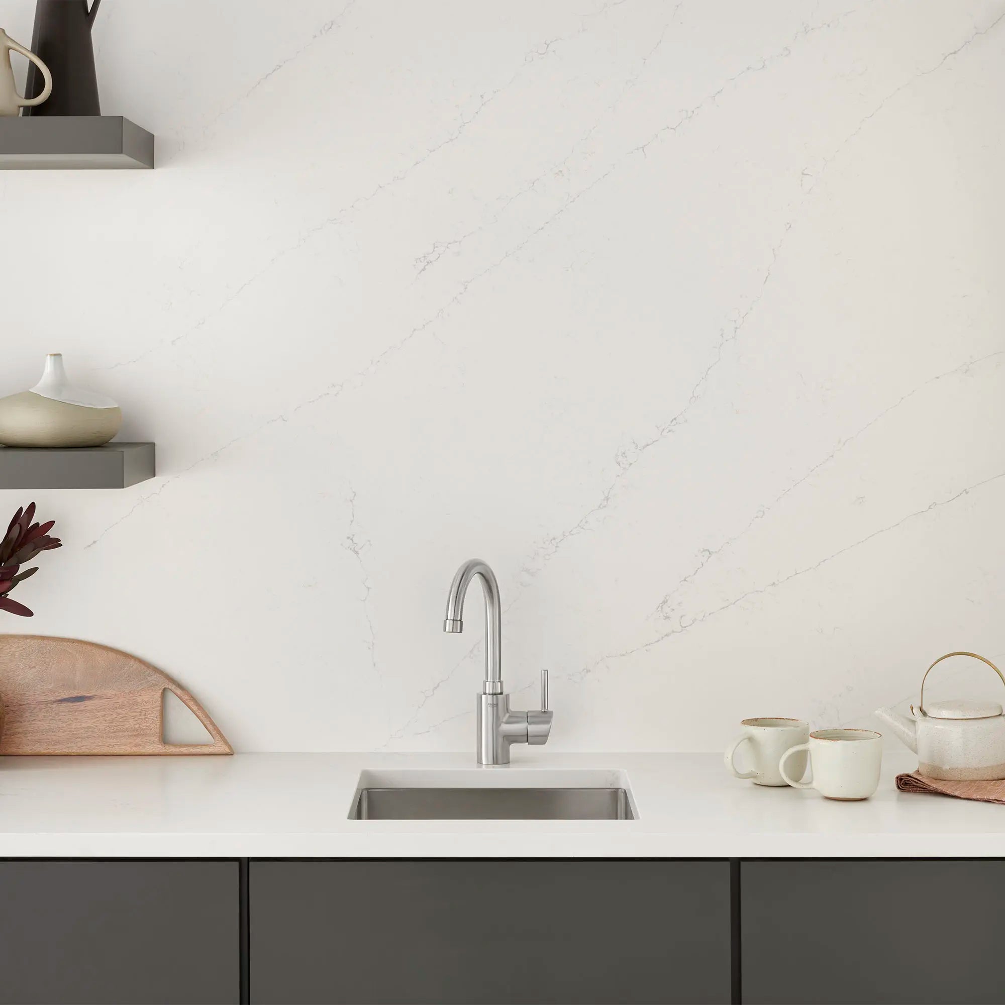 Single-Handle Bar Faucet 5.7 L/min (1.5 gpm) // SUPERSTEEL INFINITYFINISH // 72011_B-31518DC0_CDNwebp.webp