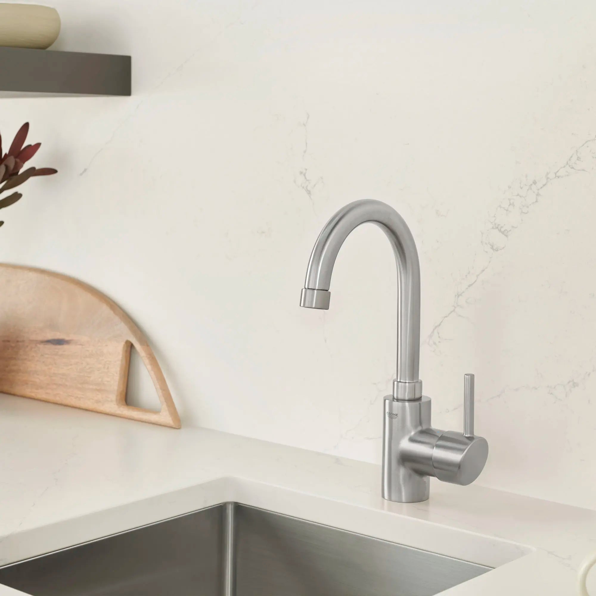Single-Handle Bar Faucet 5.7 L/min (1.5 gpm) // SUPERSTEEL INFINITYFINISH // 72012_B-31518DC0_1_CDNwebp.webp