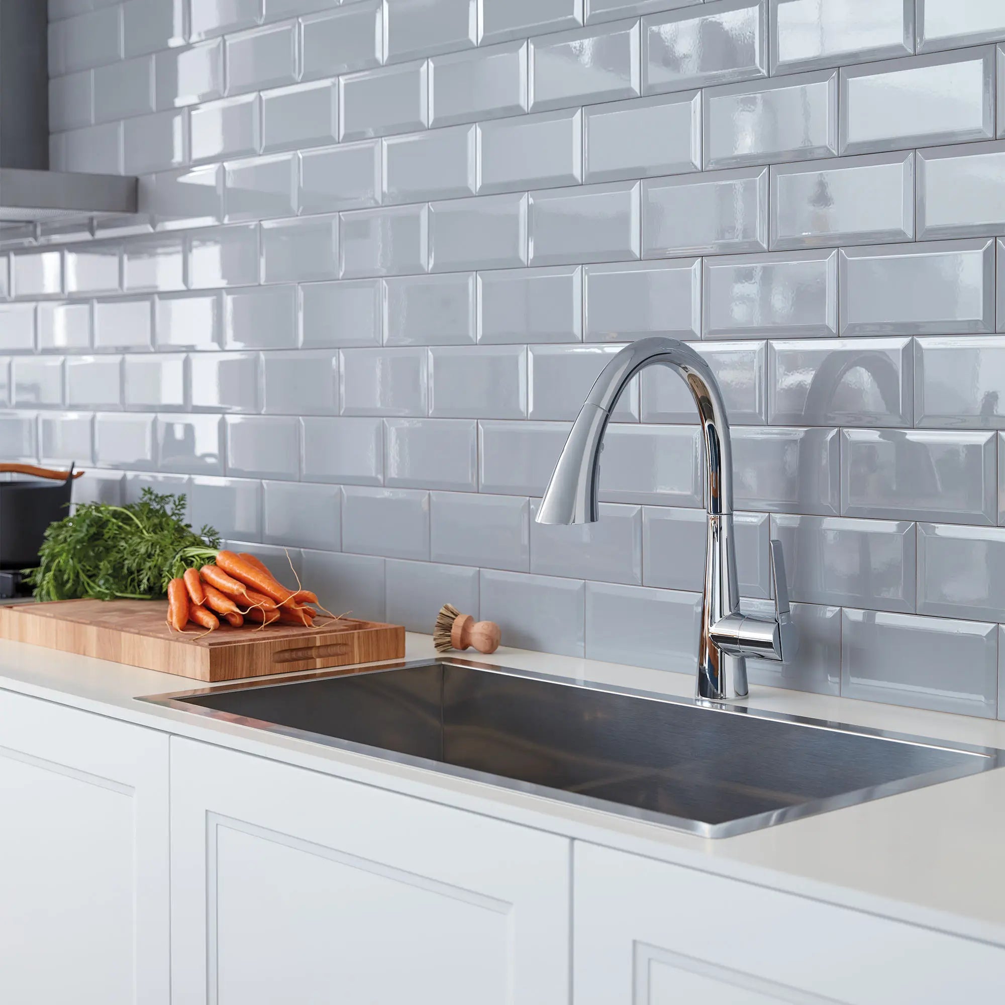 GROHE Zedra Single-Handle Pull Down Kitchen Faucet Triple Spray 1.75 GPM (6.6 L/min) // GROHE STARLIGHT CHROME // 72129_B-32298003_CDNwebp.webp