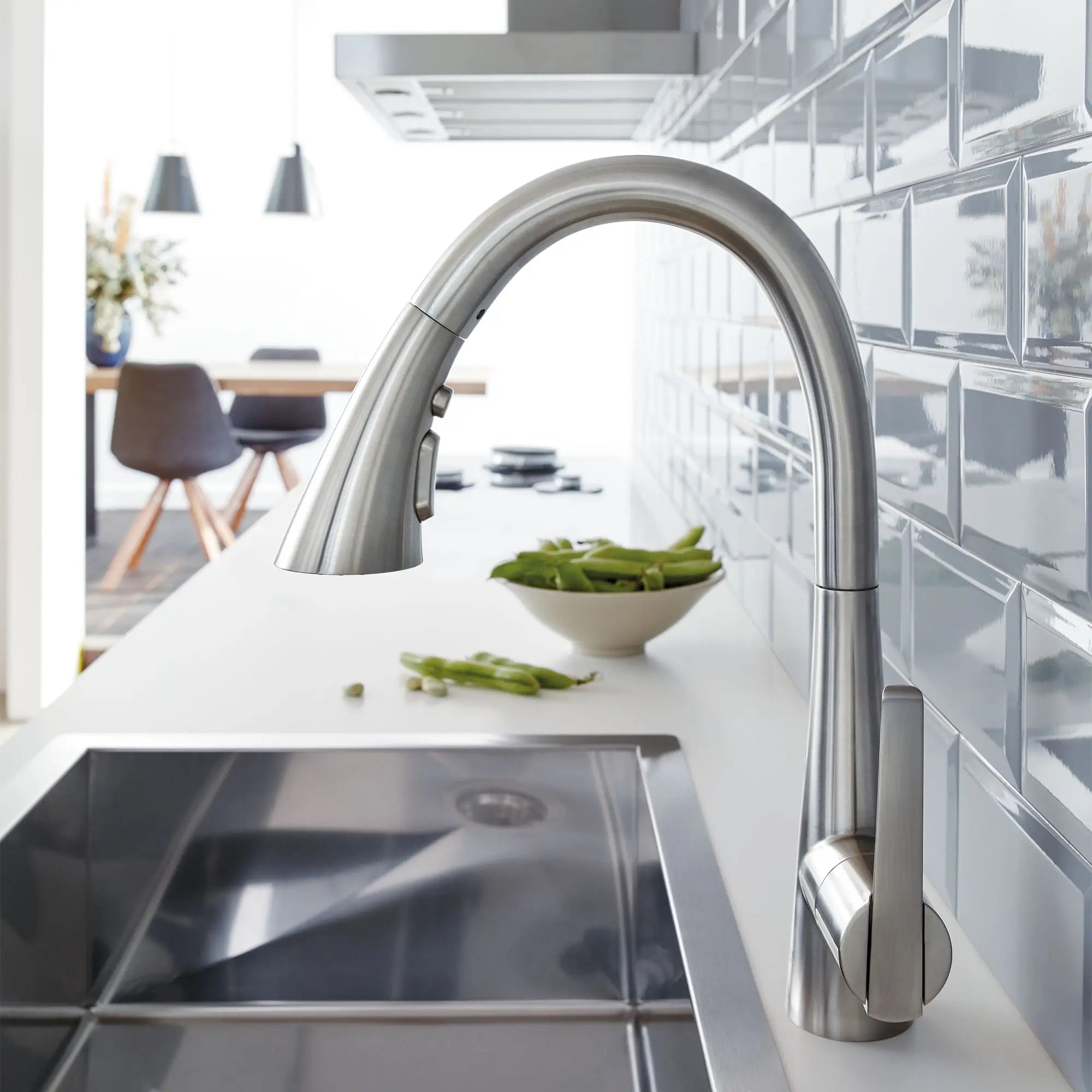 GROHE Zedra Single-Handle Pull Down Kitchen Faucet Triple Spray 1.75 GPM (6.6 L/min) // SUPERSTEEL INFINITYFINISH // 72144_B-32298DC3_3_CDNwebp.webp