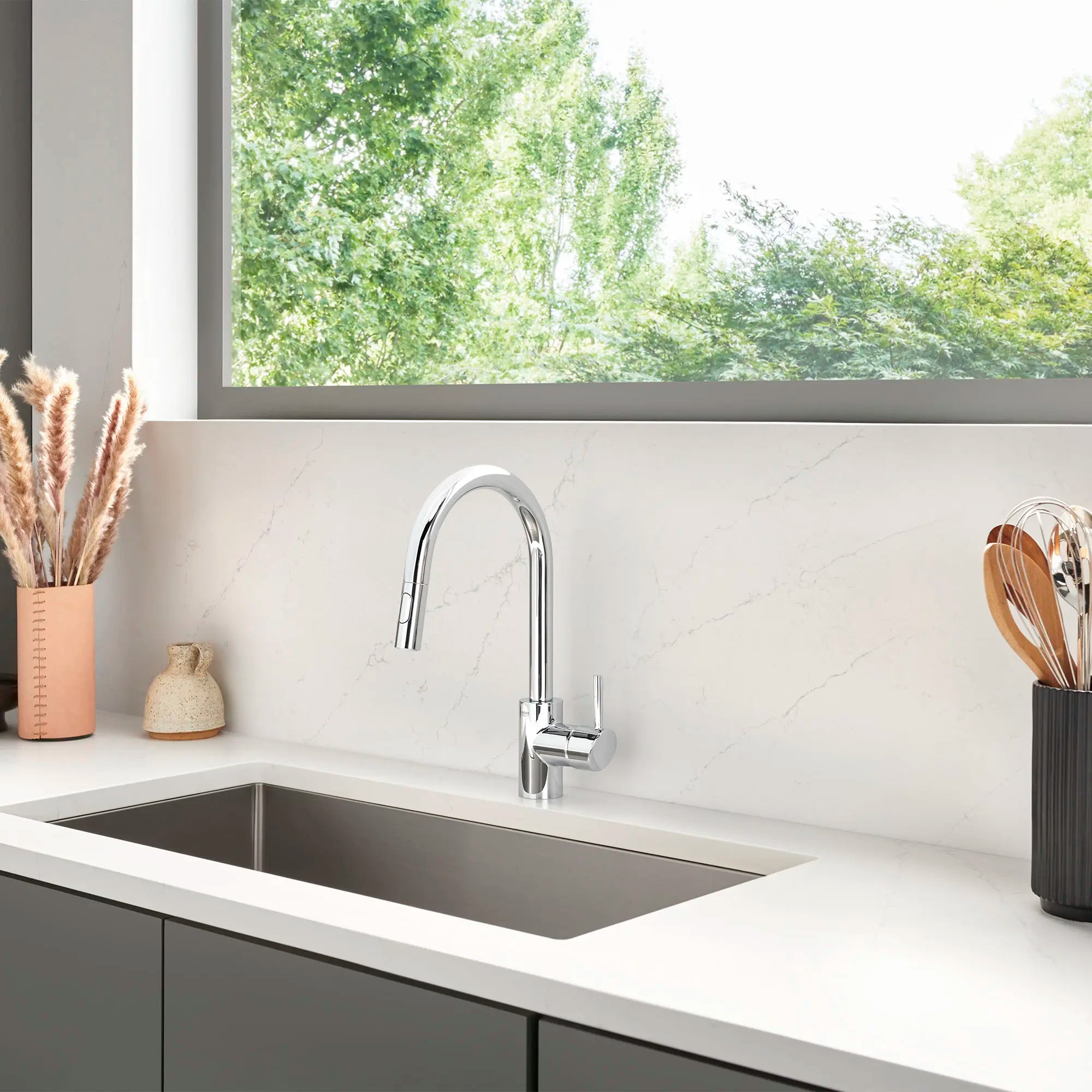 Concetto Single-Handle Pull-Down Kitchen Faucet Dual Spray 1.75 GPM (6.6 L/min) // GROHE STARLIGHT CHROME // 72179_B-32665003_8_CDNwebp.webp