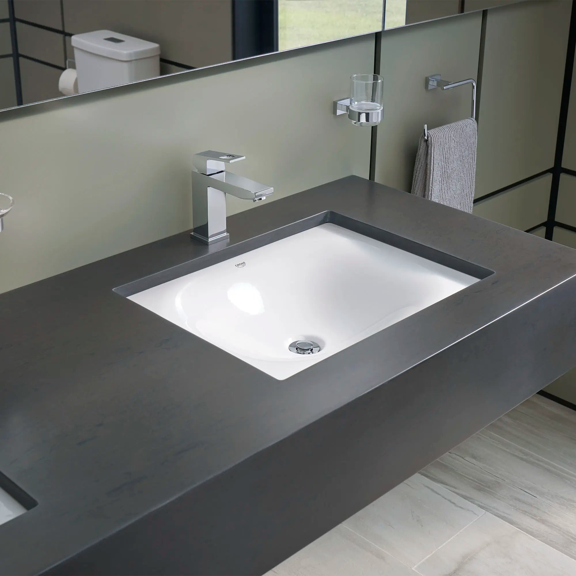 Under Counter 21" Bathroom Sink // ALPINE WHITE // 72372_B-39660000_23670000_CDNwebp.webp