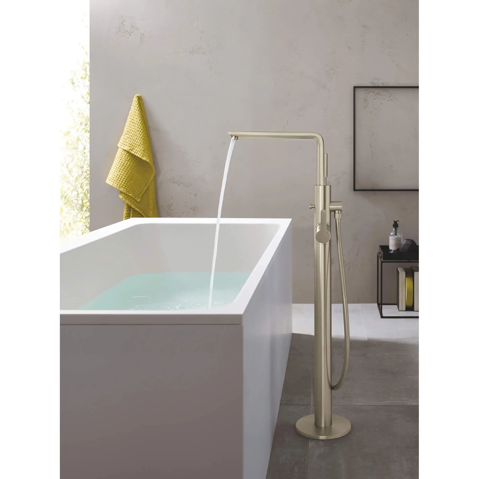 Single-Handle Freestanding Tub Faucet with 1.75 GPM (6.6 L/min) Hand Shower // BRUSHED NICKEL INFINITYFINISH // 862_23792en1-floor-standing-tub-filler-enviro-1_0_CDNwebp.webp