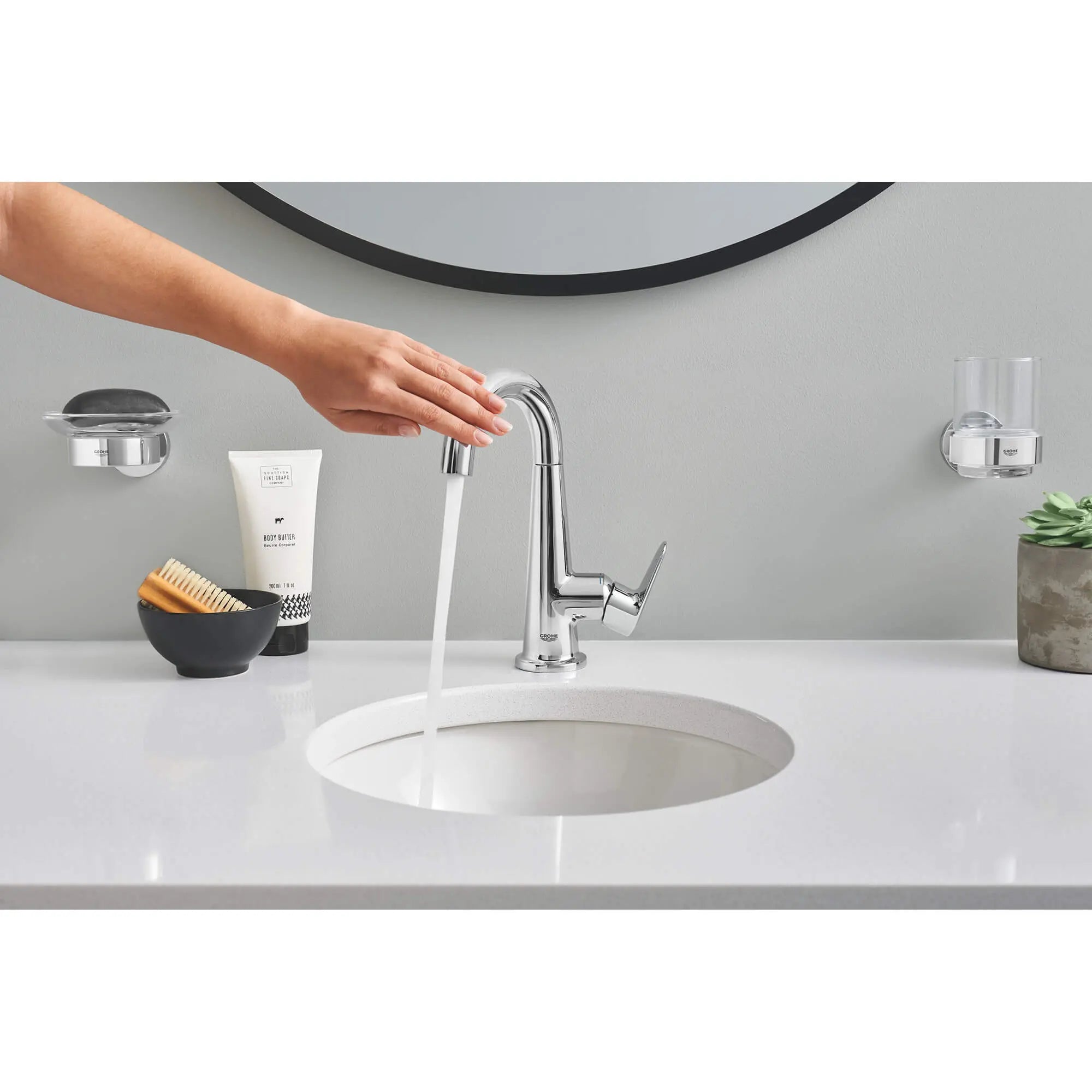 Veletto Single-Handle 4" Centerset Bathroom Faucet, 1.2 GPM (4.5 L/min) // GROHE STARLIGHT CHROME // 880_23837000-single-handle-4-inch-centerset-bathroom-faucet-enviro-5_0_CDNwebp.webp
